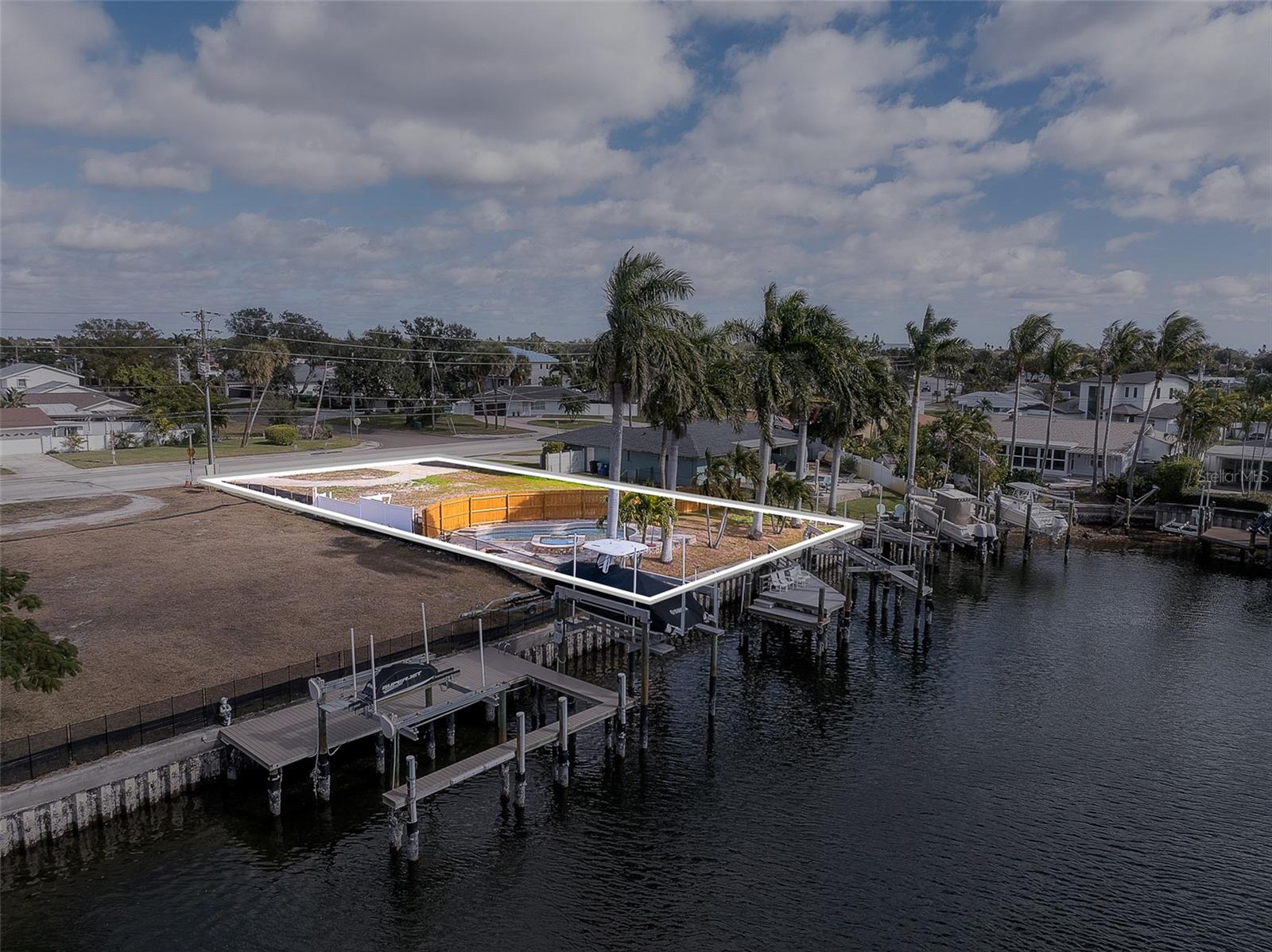 1336 40TH AVE NE, ST PETERSBURG, FL, 33703