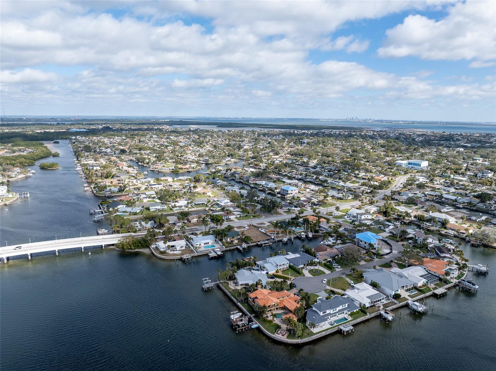 1336 40TH AVE NE, ST PETERSBURG, FL, 33703