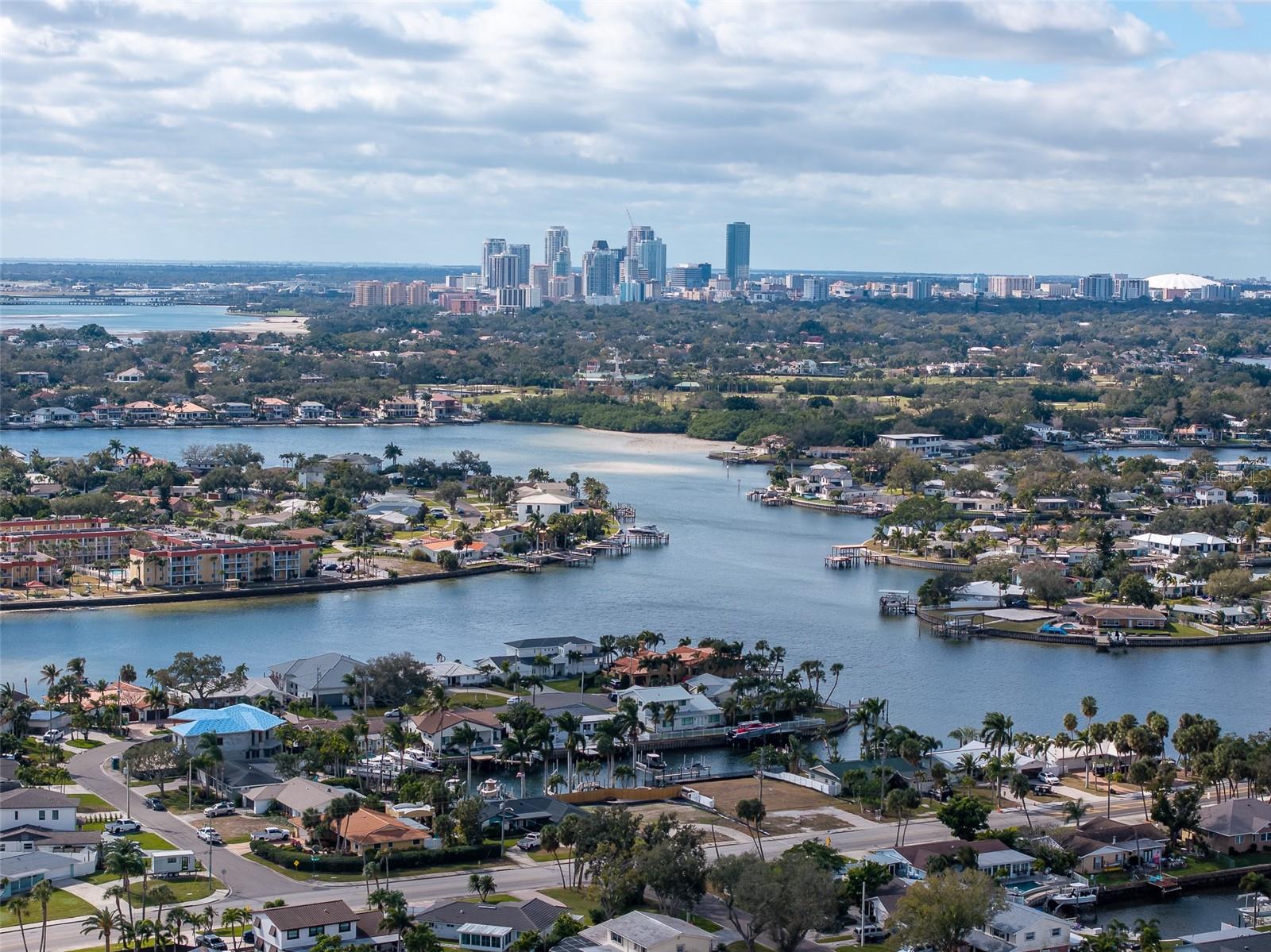 1336 40TH AVE NE, ST PETERSBURG, FL, 33703