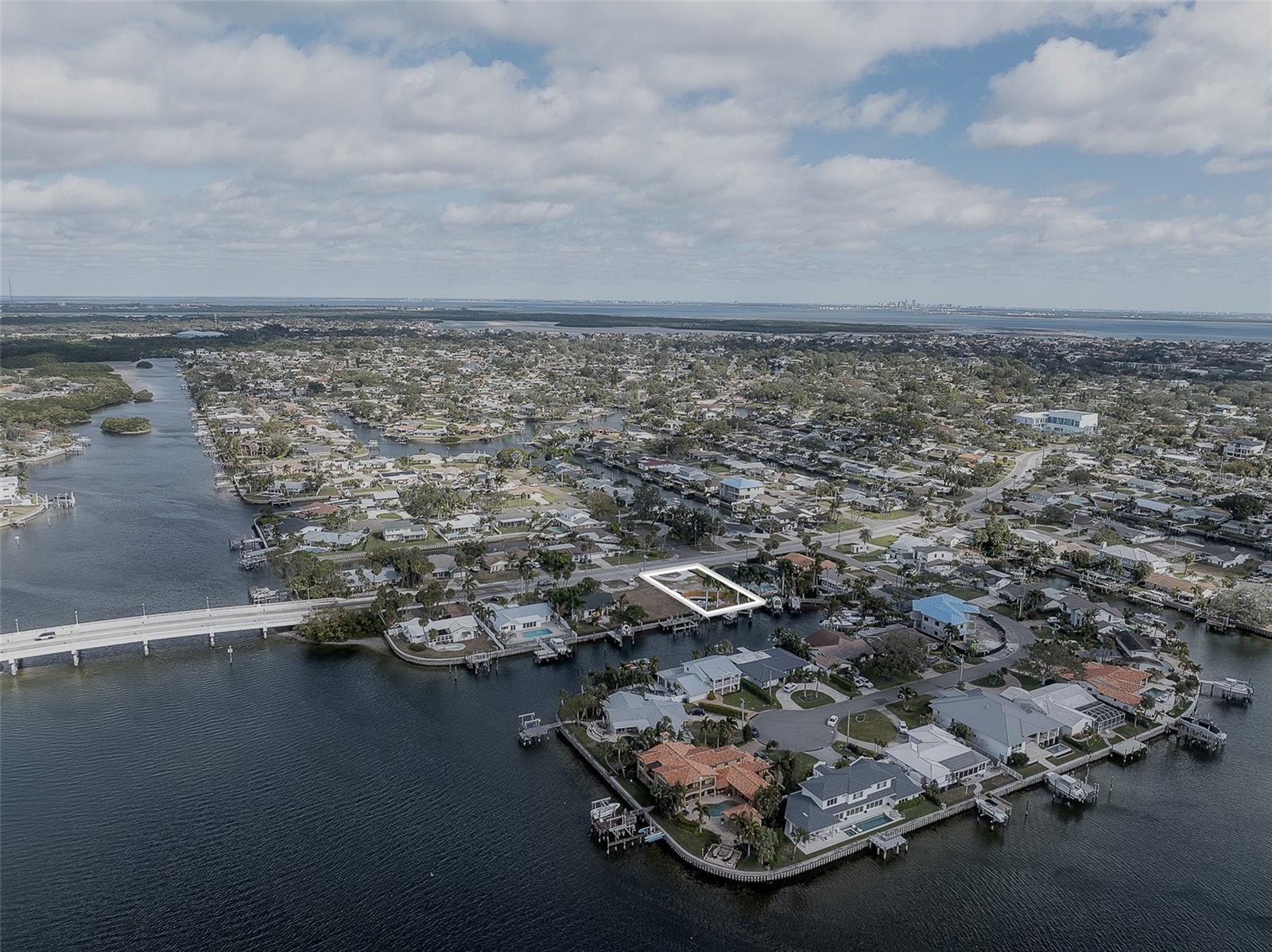 1336 40TH AVE NE, ST PETERSBURG, FL, 33703