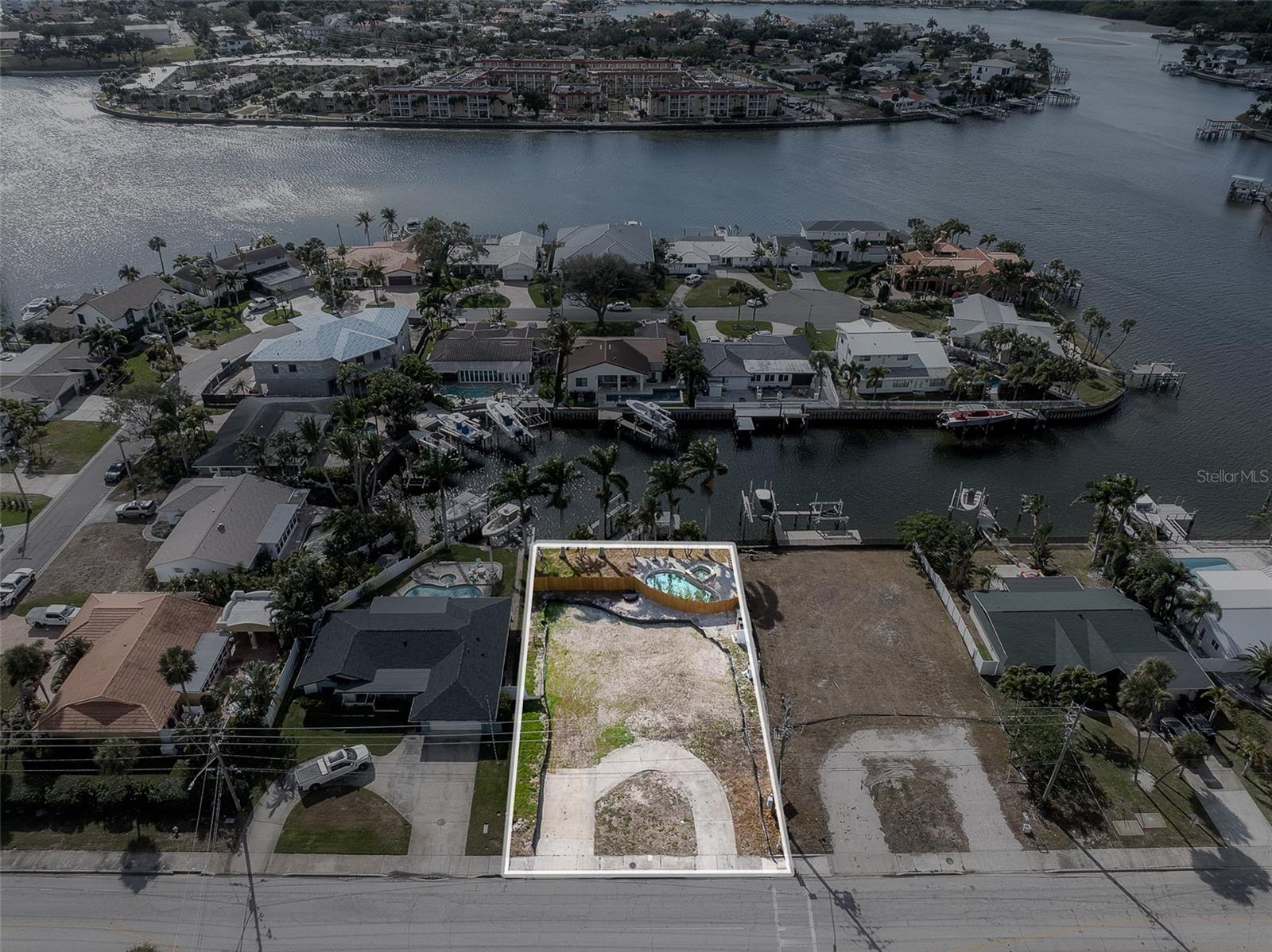 1336 40TH AVE NE, ST PETERSBURG, FL, 33703