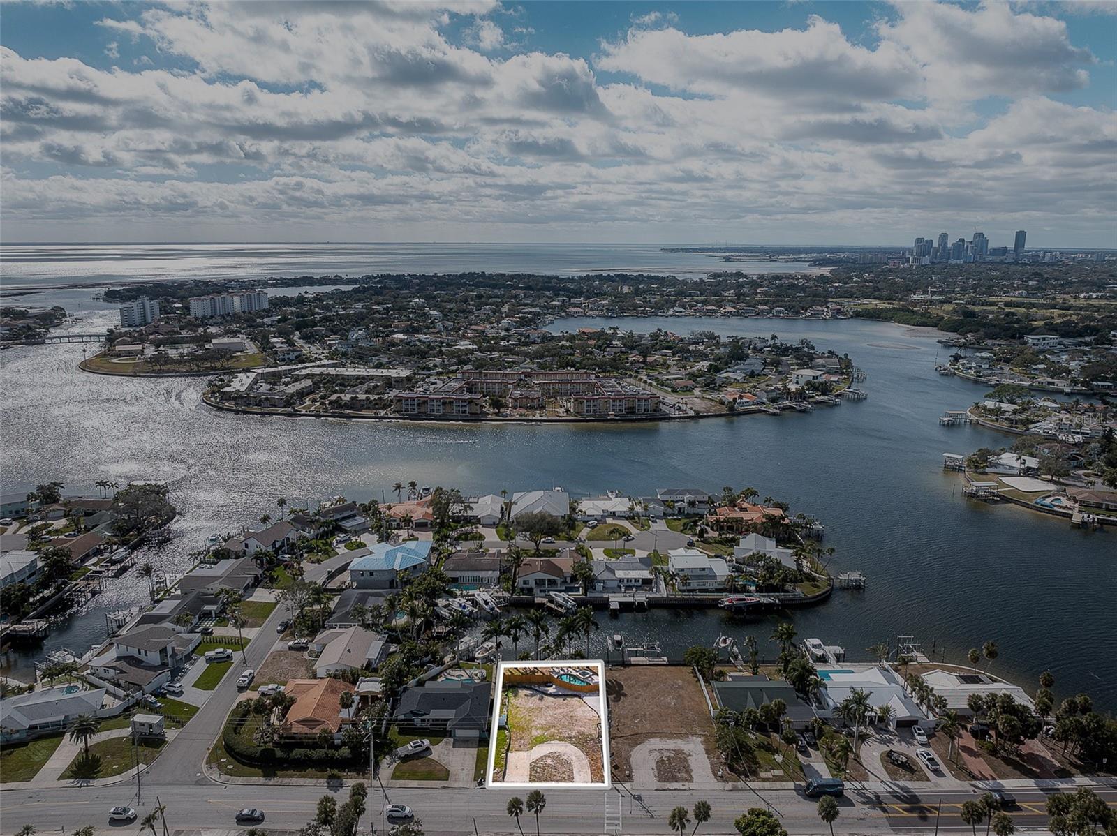 1336 40TH AVE NE, ST PETERSBURG, FL, 33703