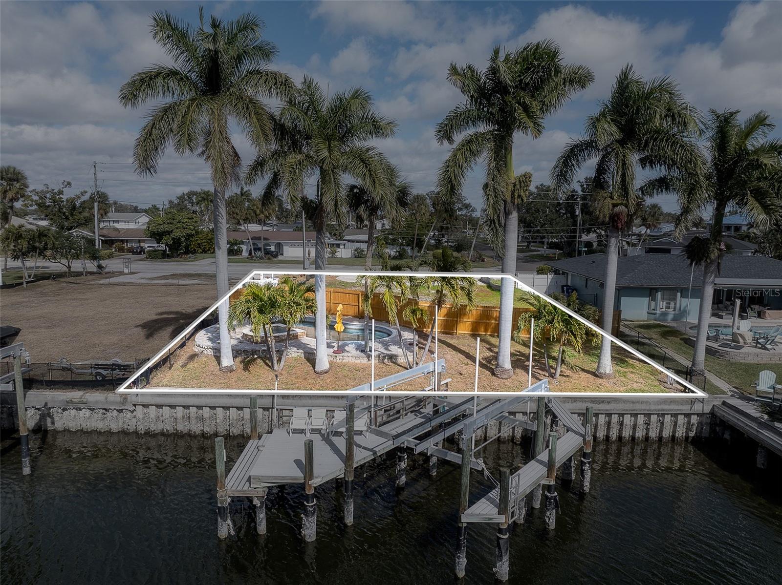 1336 40TH AVE NE, ST PETERSBURG, FL, 33703