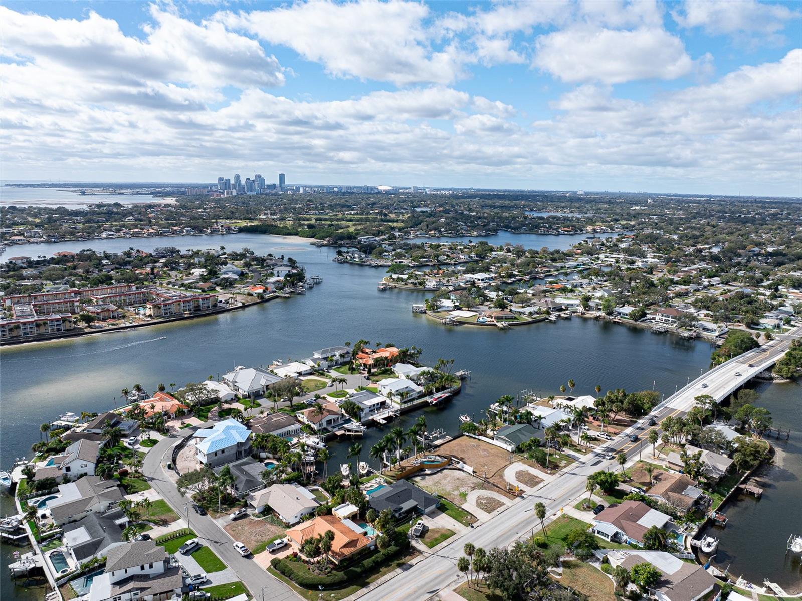 1336 40TH AVE NE, ST PETERSBURG, FL, 33703