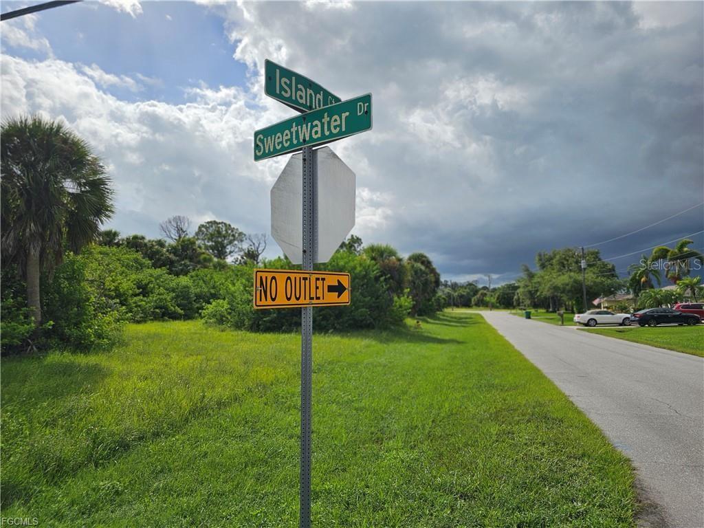 105 ISLAND CT, ROTONDA WEST, FL, 33947