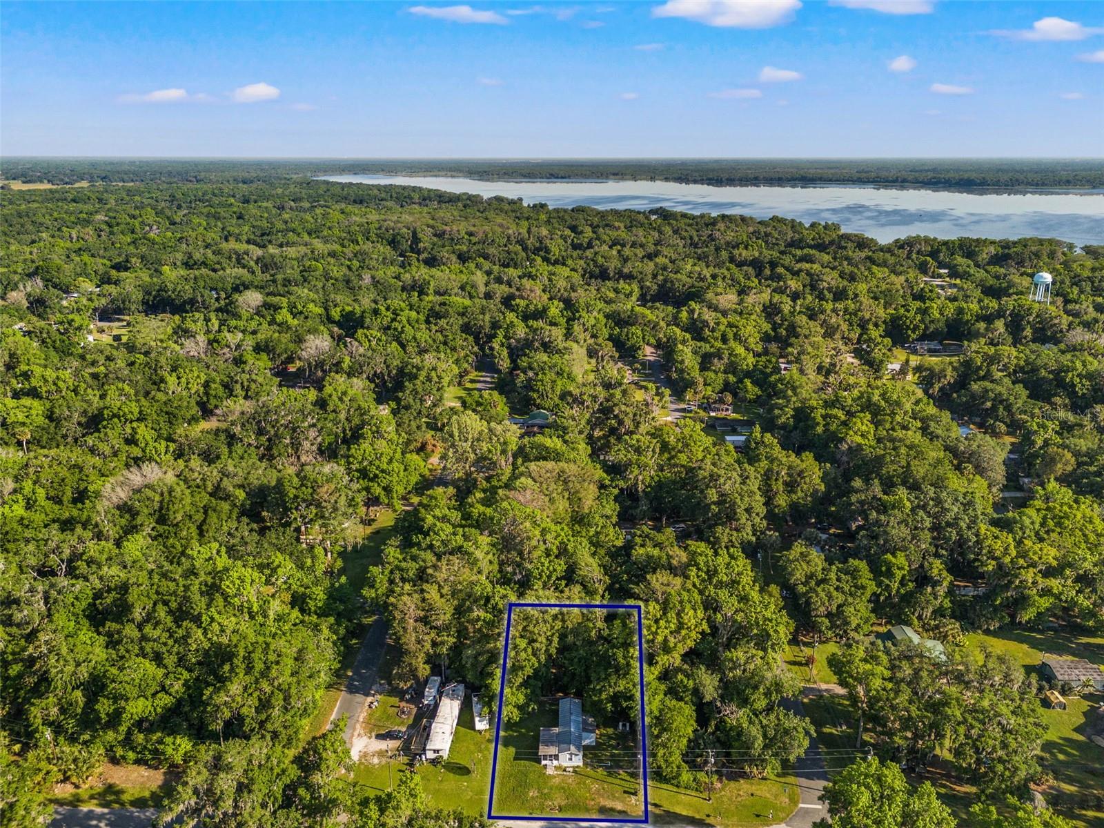 1940 CR 428, LAKE PANASOFFKEE, FL, 33538