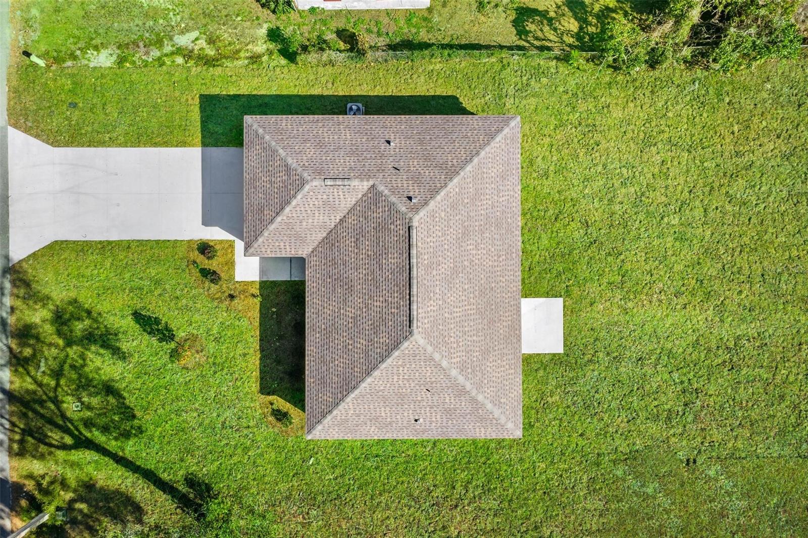 2011 EDGEWOOD AVE, LEESBURG, FL, 34748