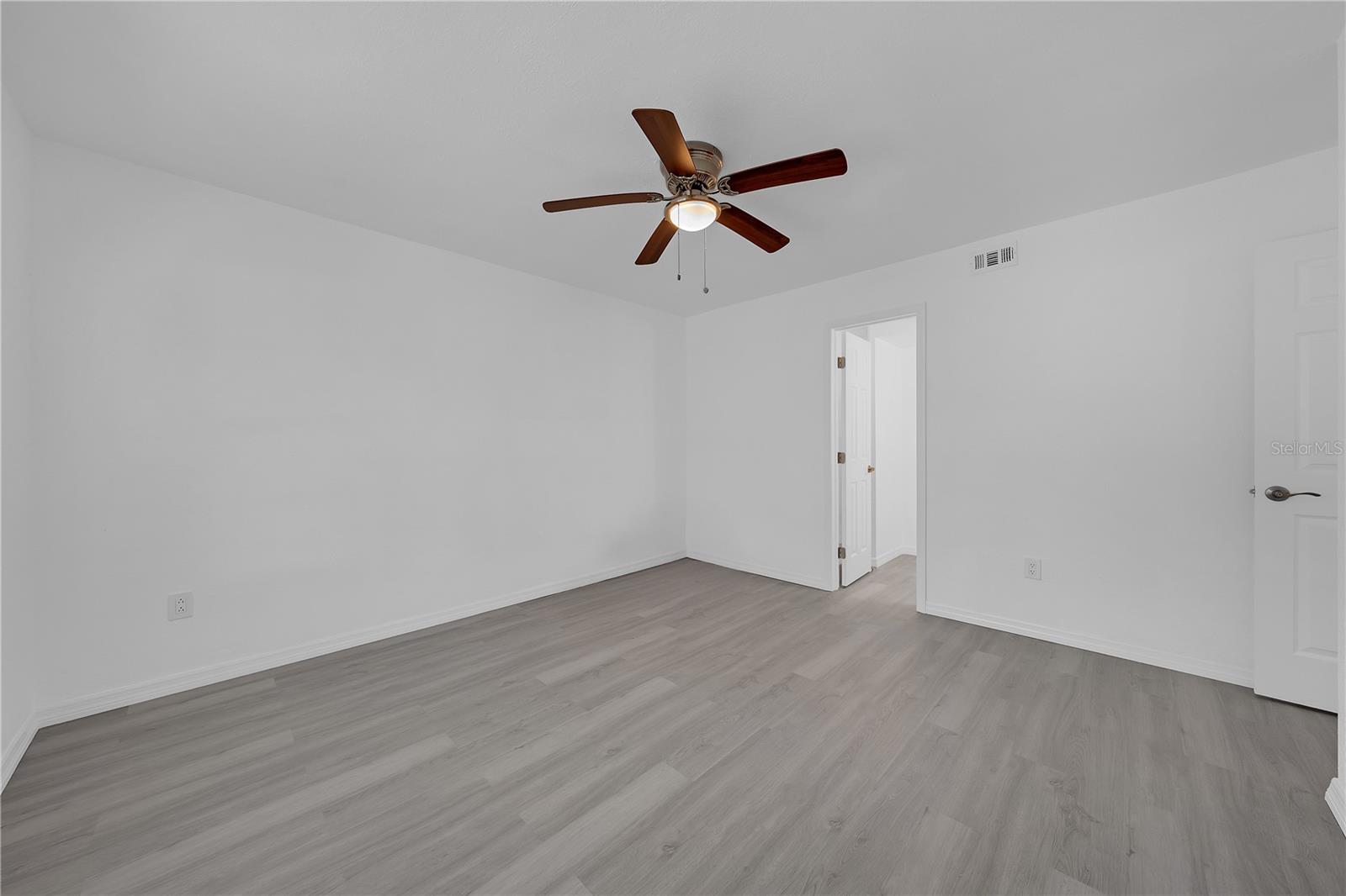 4949 91ST AVE #23, PINELLAS PARK, FL, 33782