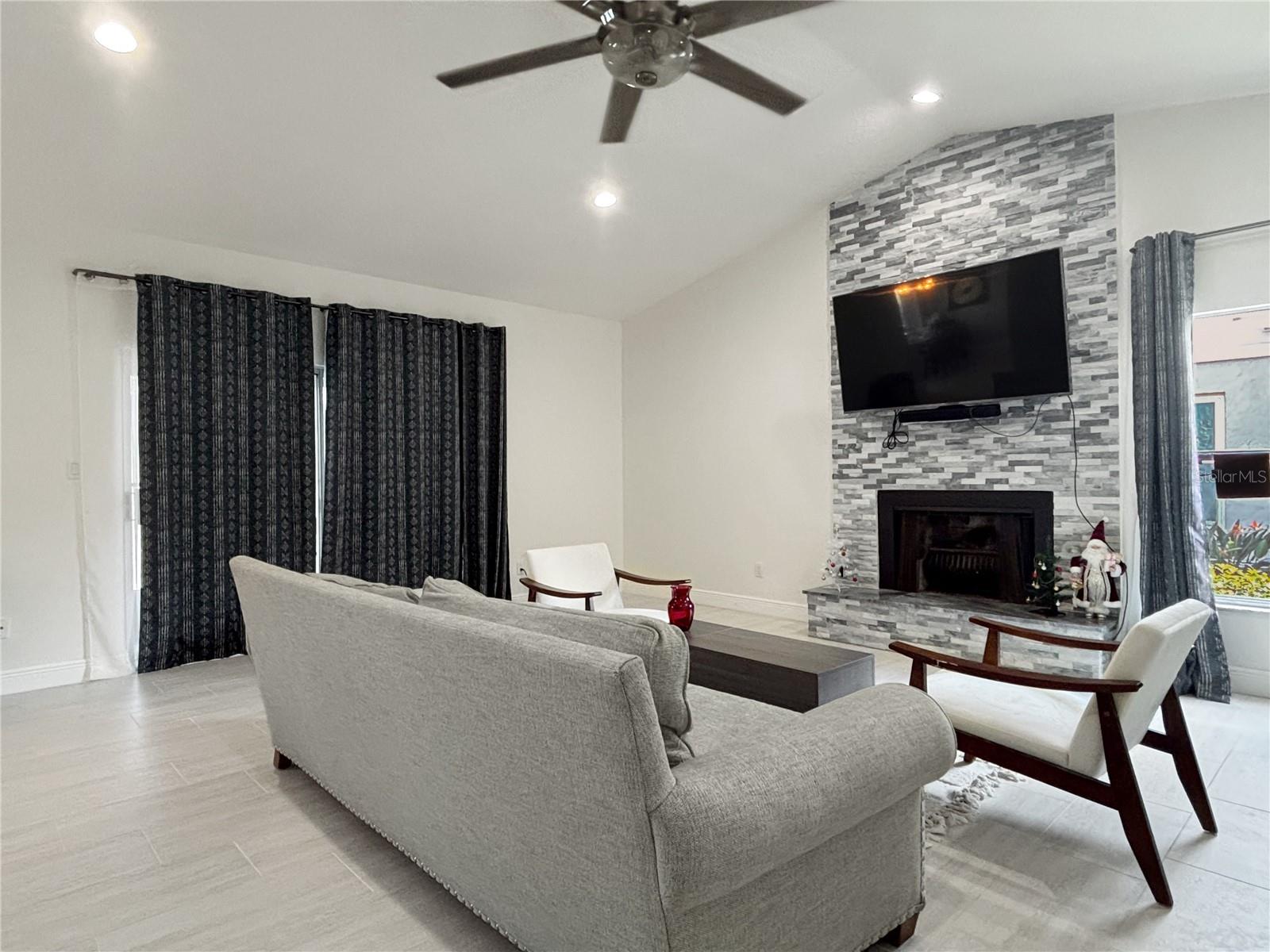 9135 SAN AMBROSIO DR, ORLANDO, FL, 32836