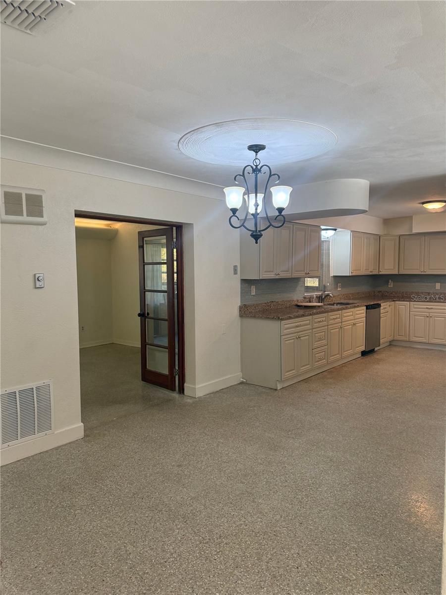 206 ROBIN RD, ALTAMONTE SPRINGS, FL, 32701