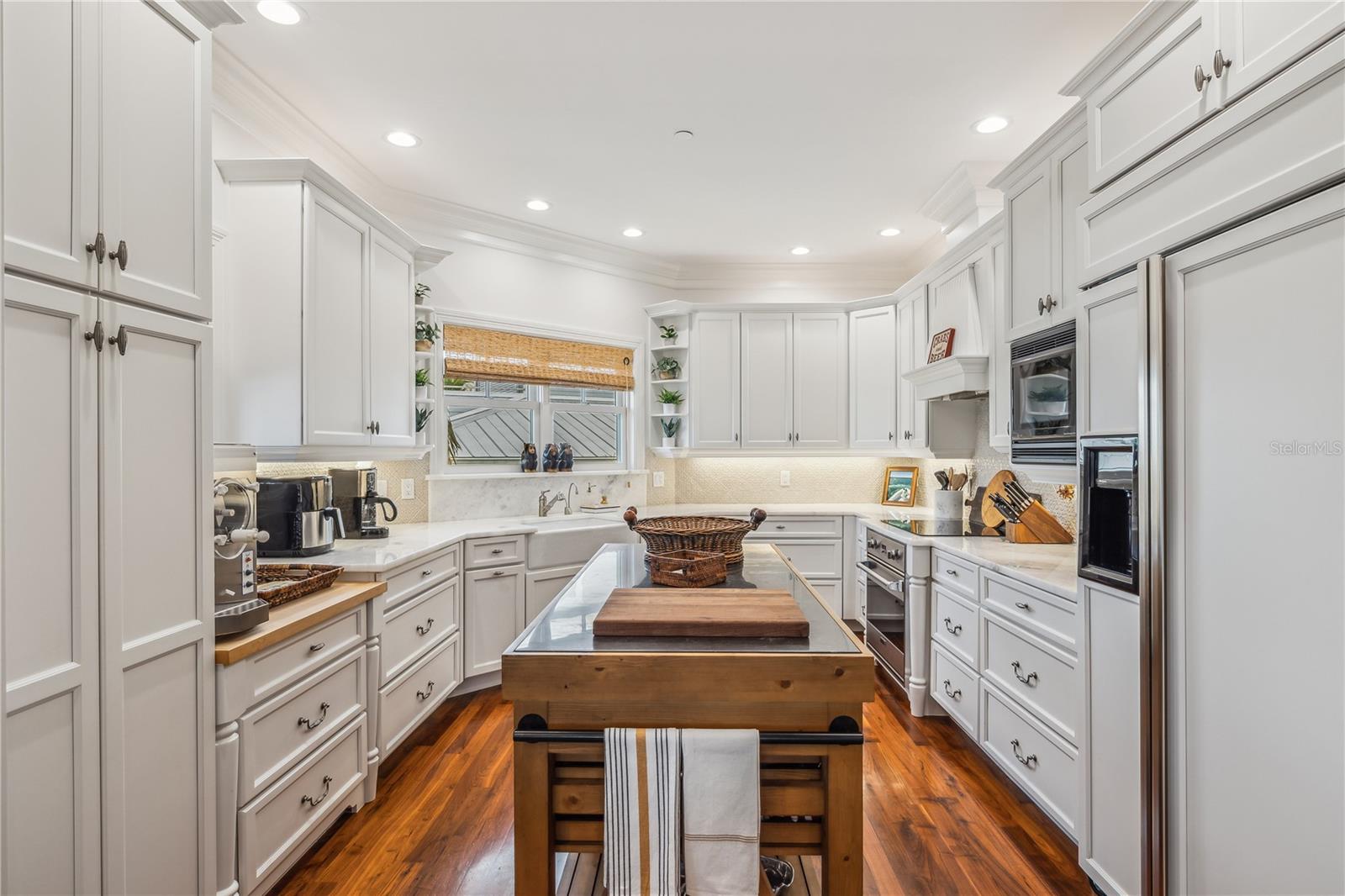 D6145964 Property Photo