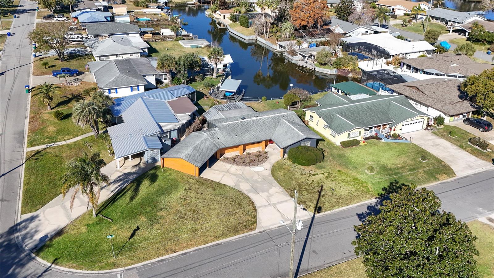 1503 CANAL CT, TAVARES, FL, 32778