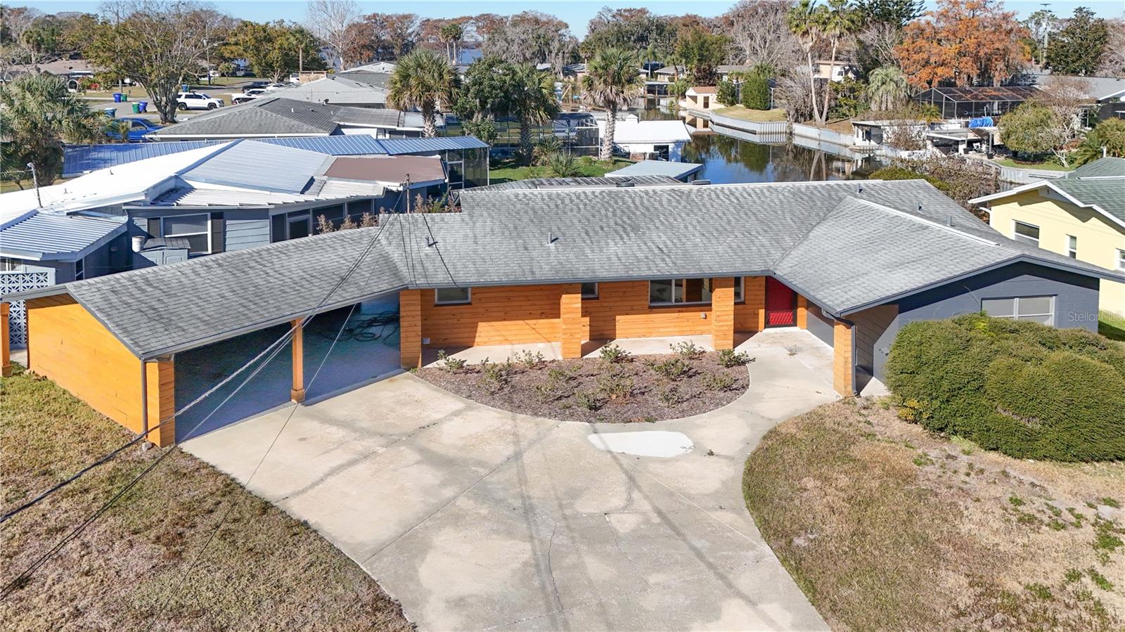 1503 CANAL CT, TAVARES, FL, 32778