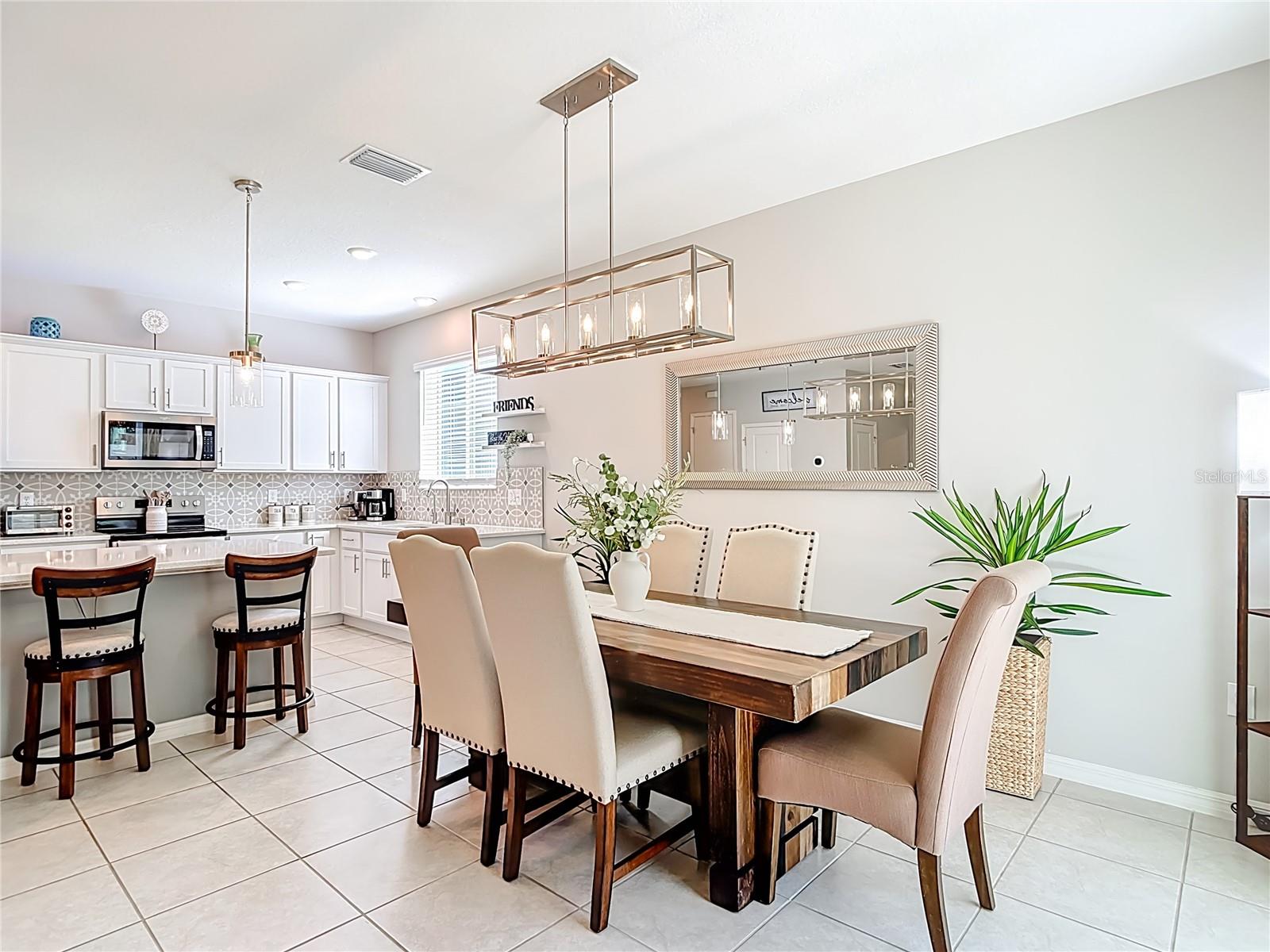 Dining/Kitchen Combo