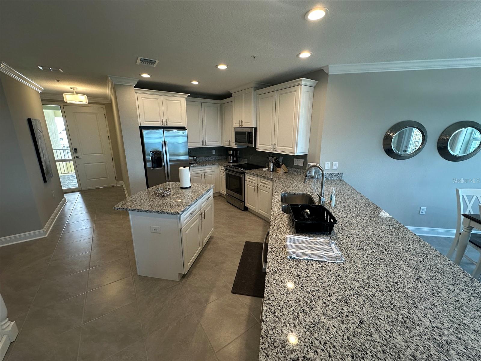 7930 34TH AVENUE W #202, BRADENTON, FL, 34209