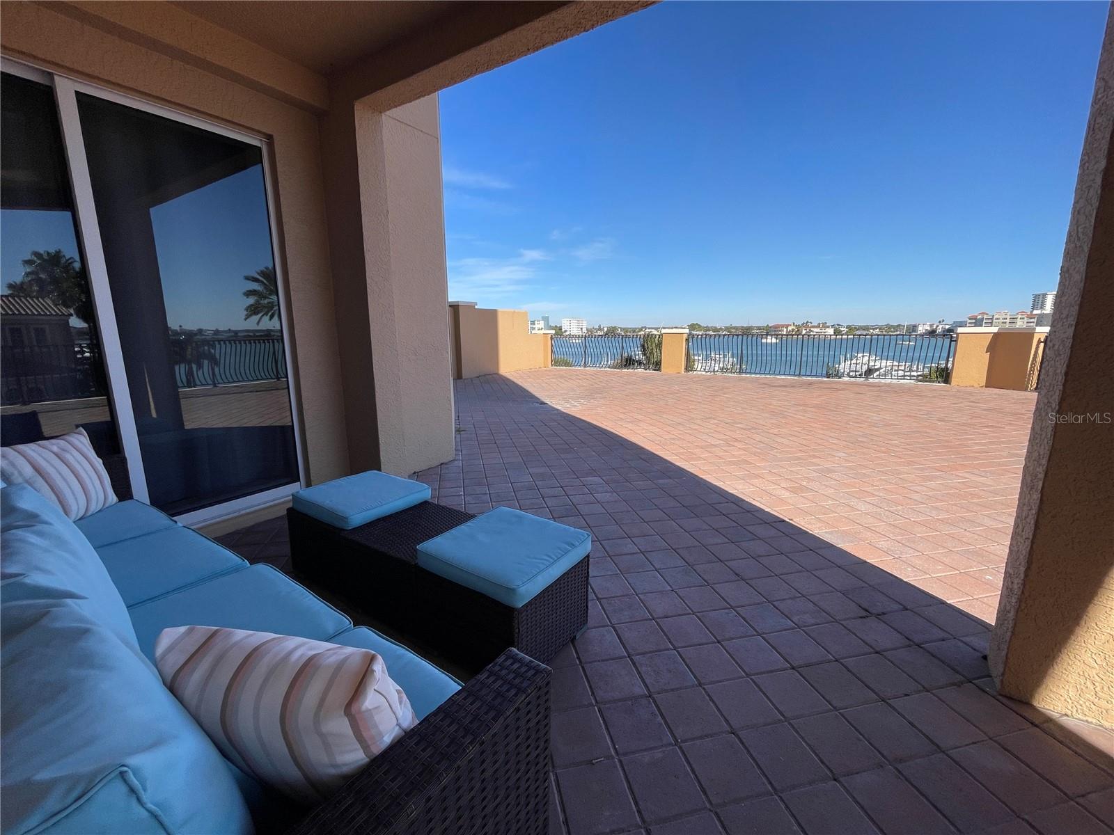 521 MANDALAY AVE #309, CLEARWATER BEACH, FL, 33767