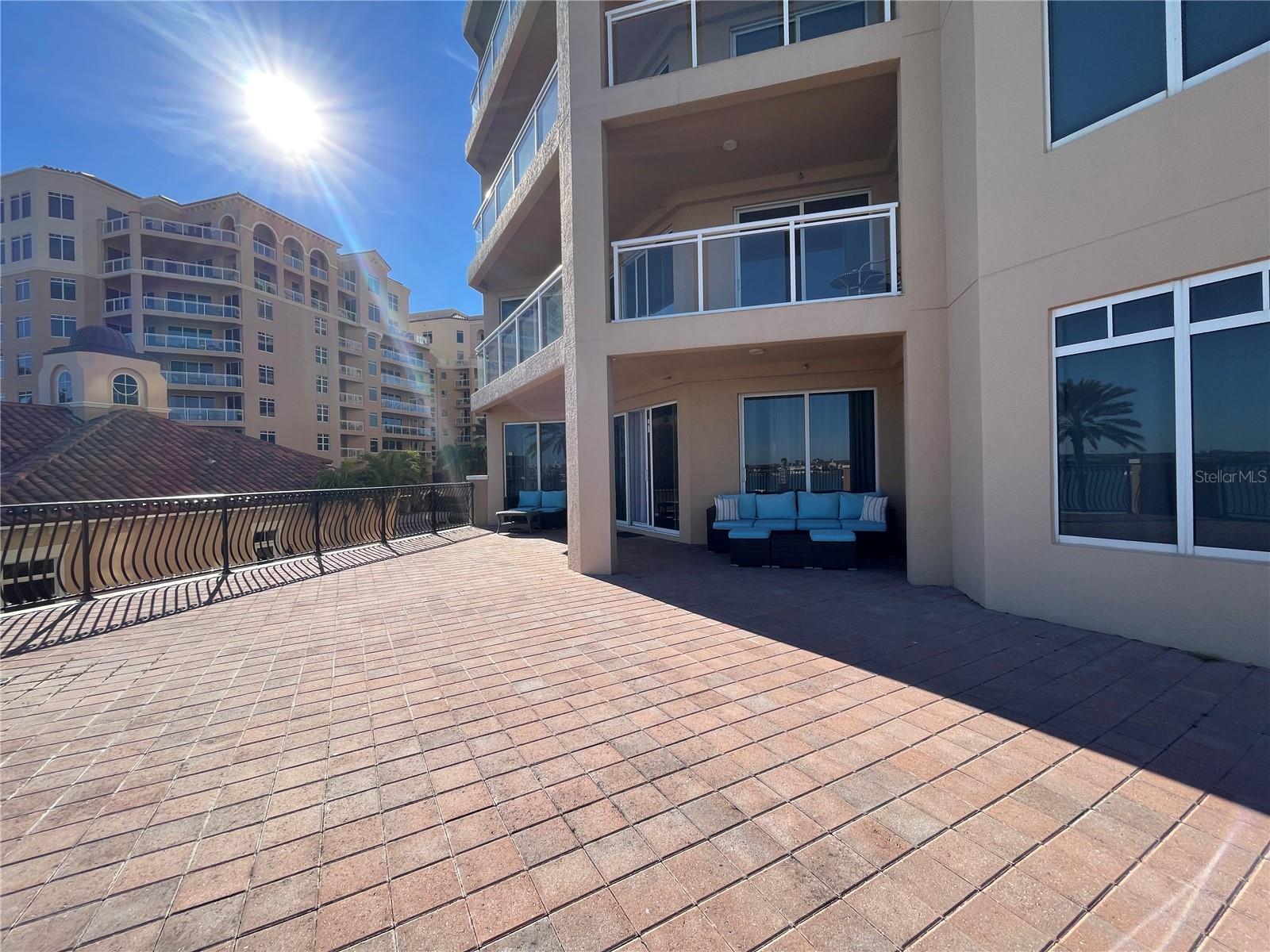 521 MANDALAY AVE #309, CLEARWATER BEACH, FL, 33767