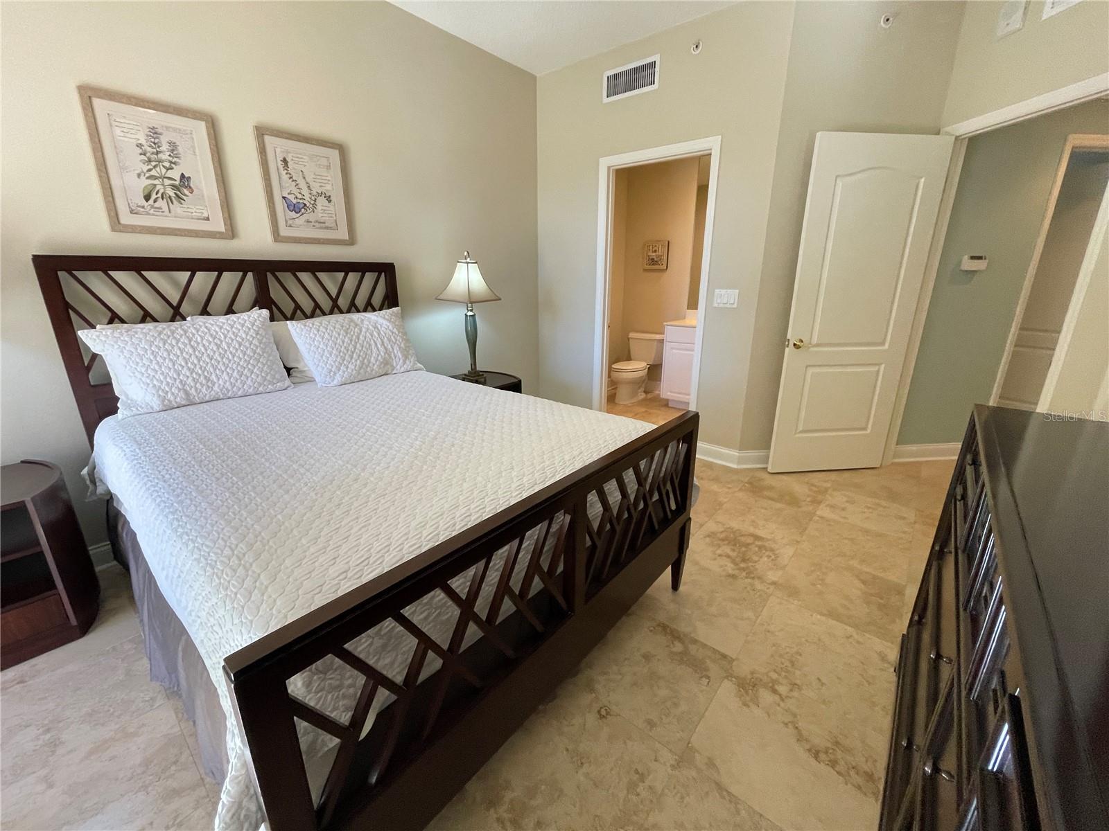 521 MANDALAY AVE #309, CLEARWATER BEACH, FL, 33767
