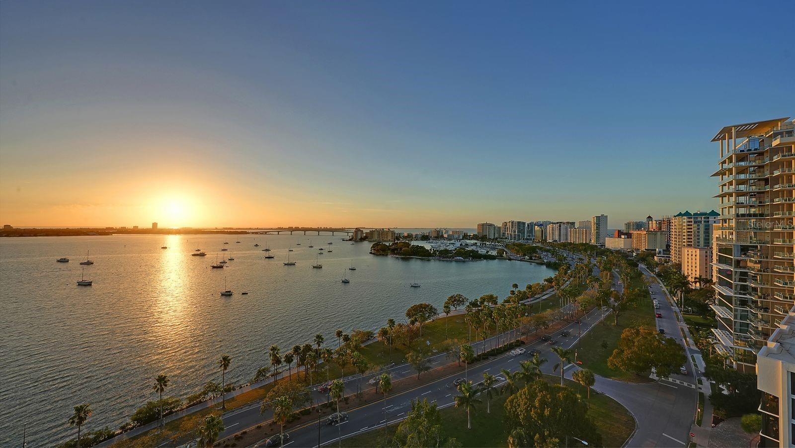 770 S PALM AVE #2, SARASOTA, FL, 34236