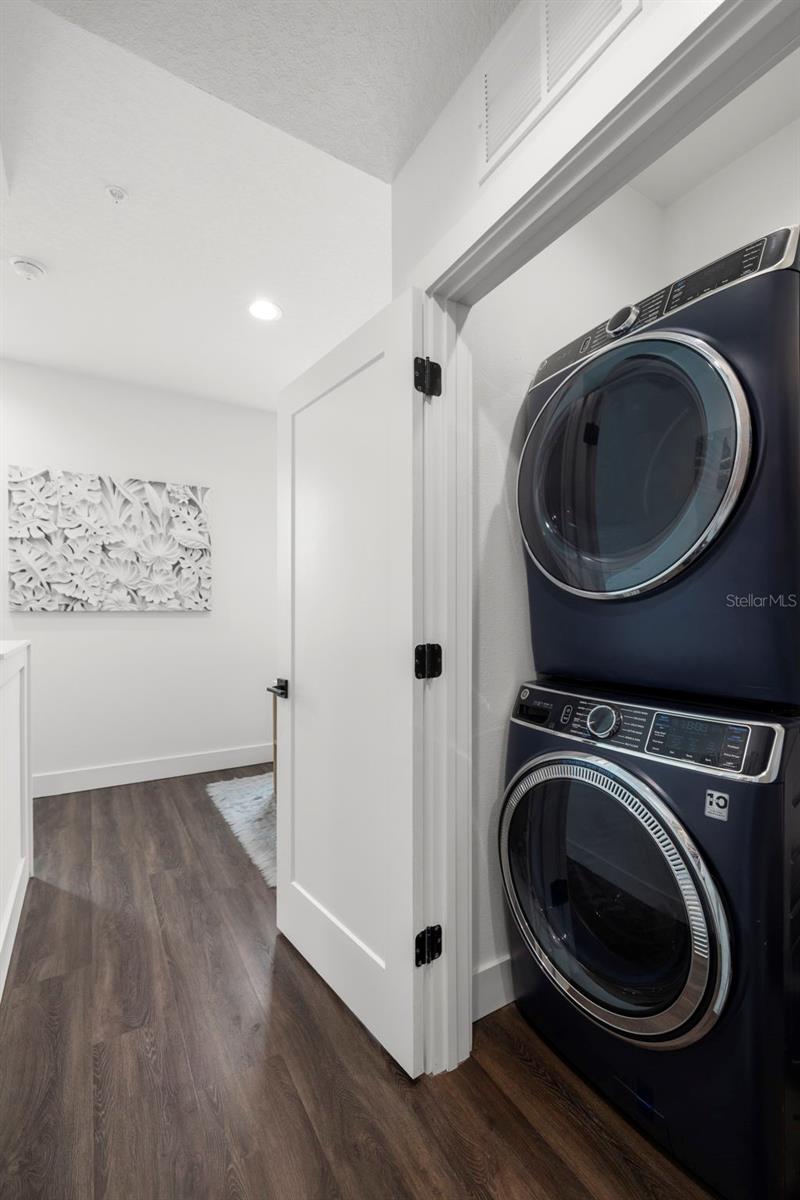 865 S 6 AVE S #17, ST PETERSBURG, FL, 33701