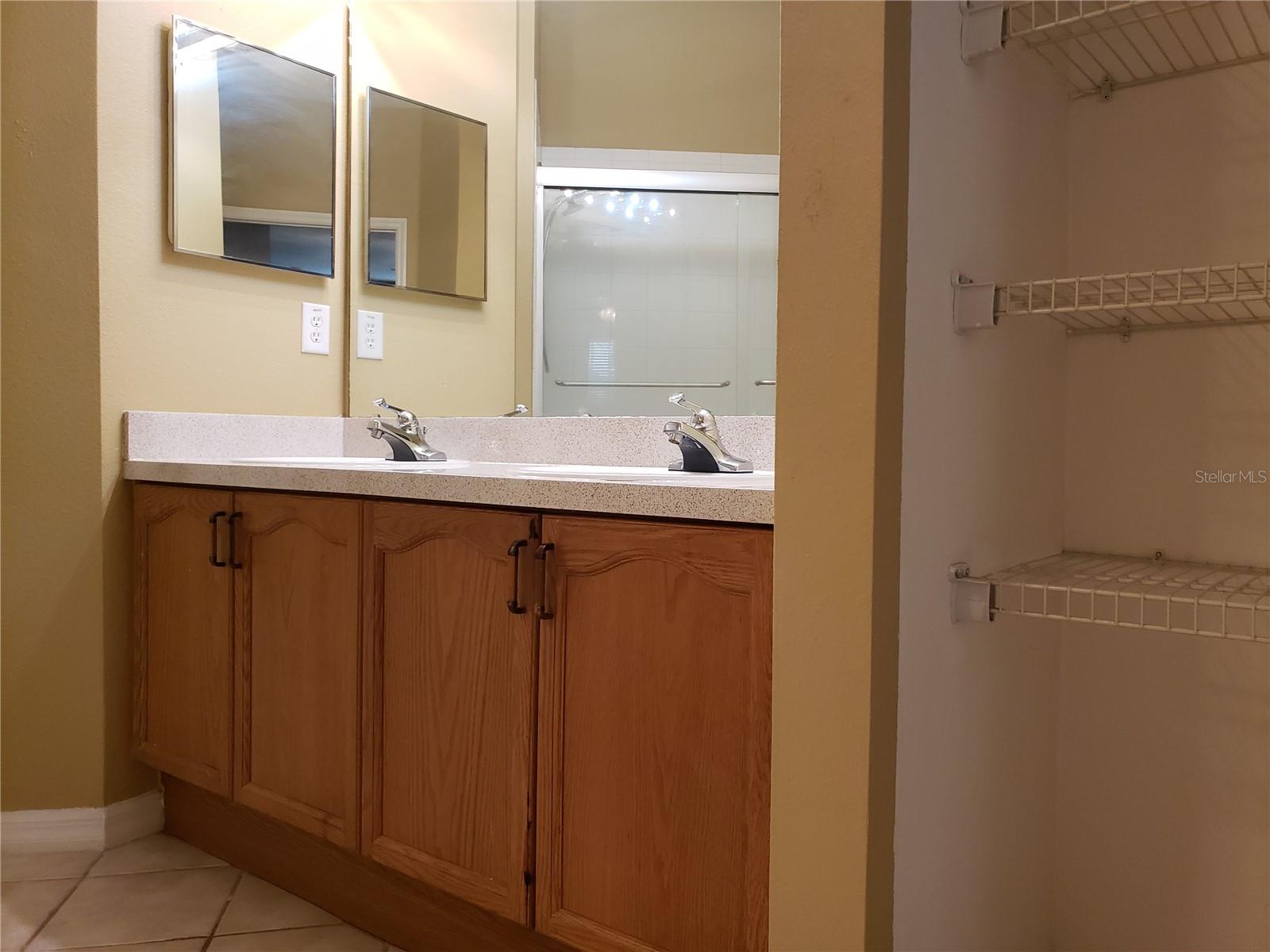 3658 OAKDALE CIR #100, OVIEDO, FL, 32765