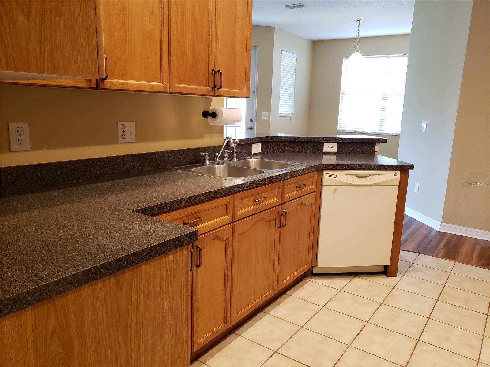 3658 OAKDALE CIR #100, OVIEDO, FL, 32765