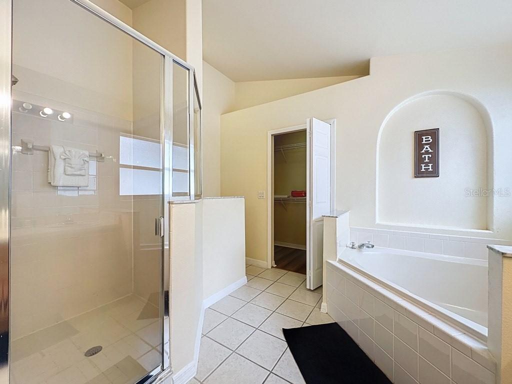 2615 SUMMER CREEK DR, KISSIMMEE, FL, 34747