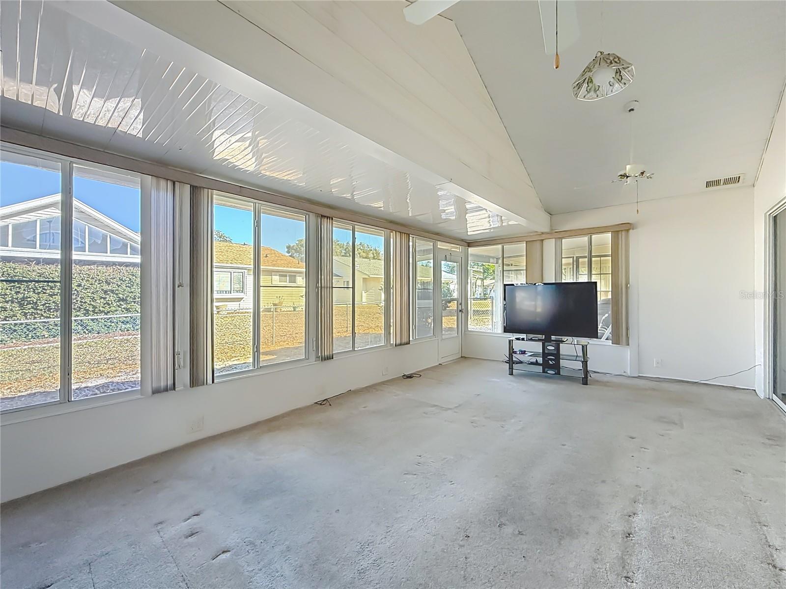 8695 SW 116TH STREET RD, OCALA, FL, 34481