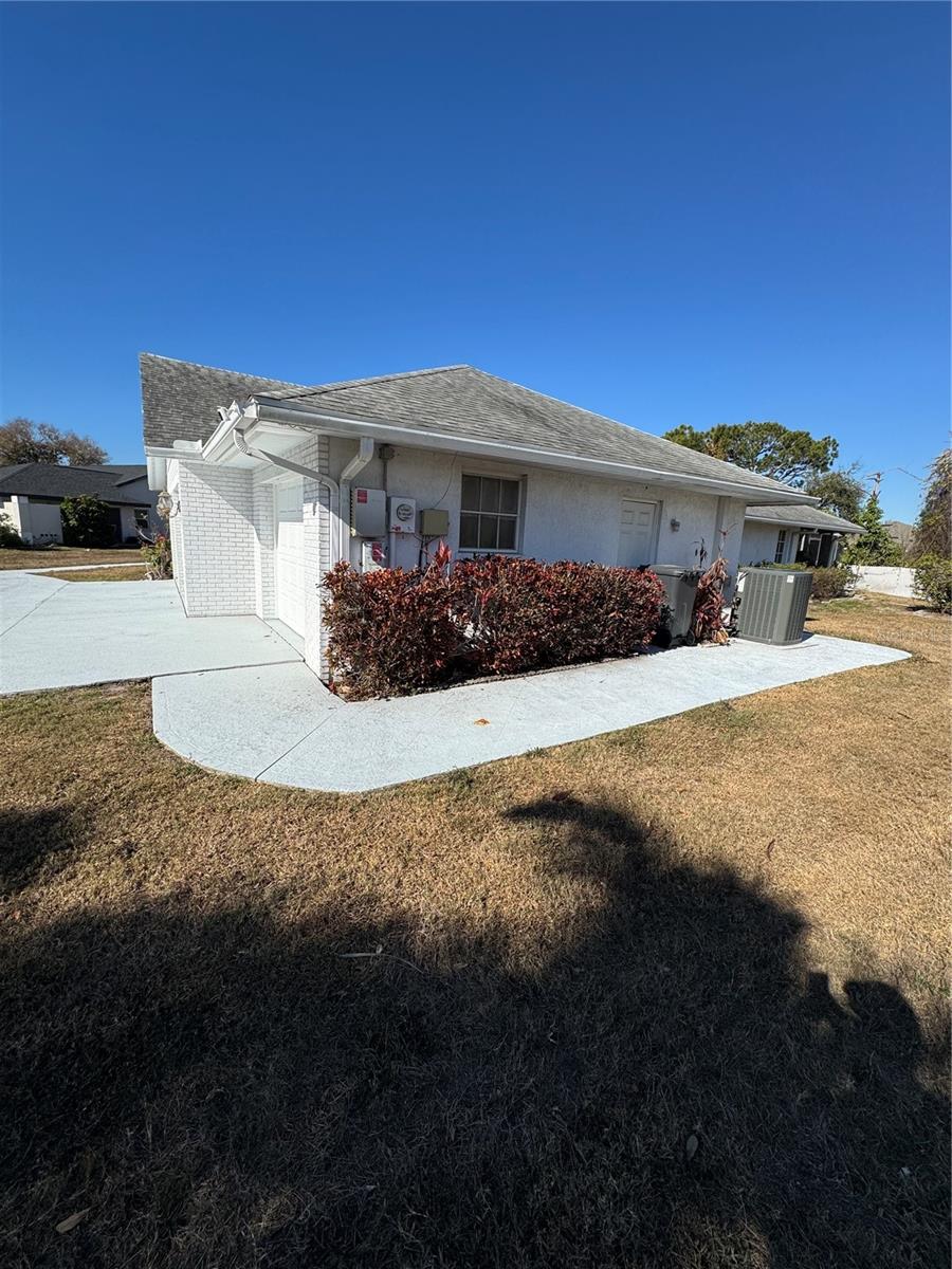 5638 COUNTRY LAKES DR, SARASOTA, FL, 34243