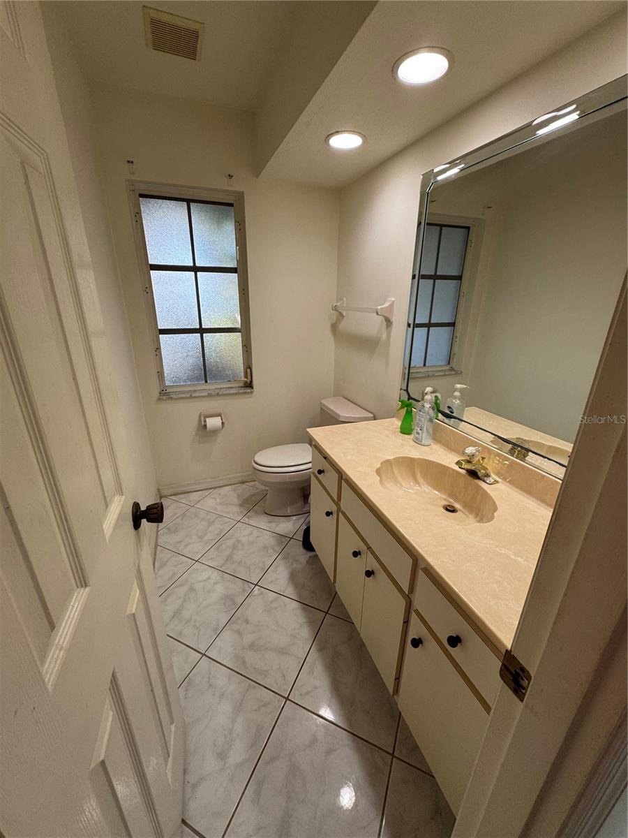 5638 COUNTRY LAKES DR, SARASOTA, FL, 34243