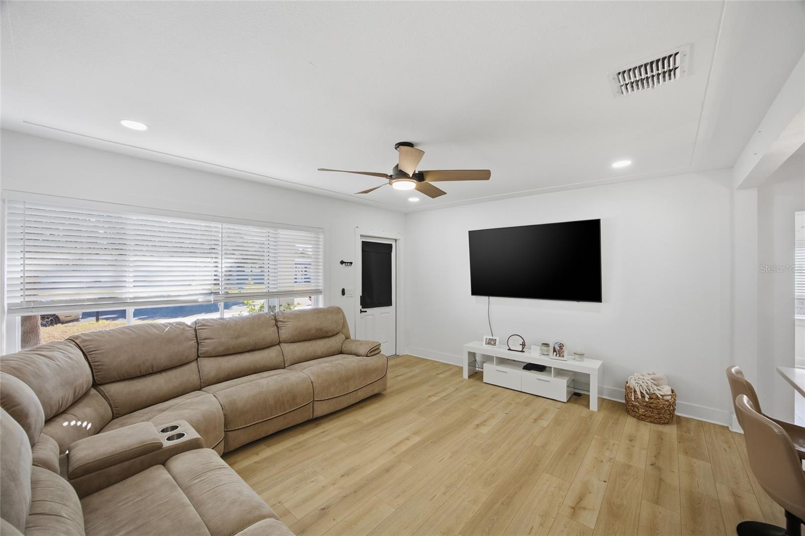 4681 55TH AVE N, ST PETERSBURG, FL, 33714