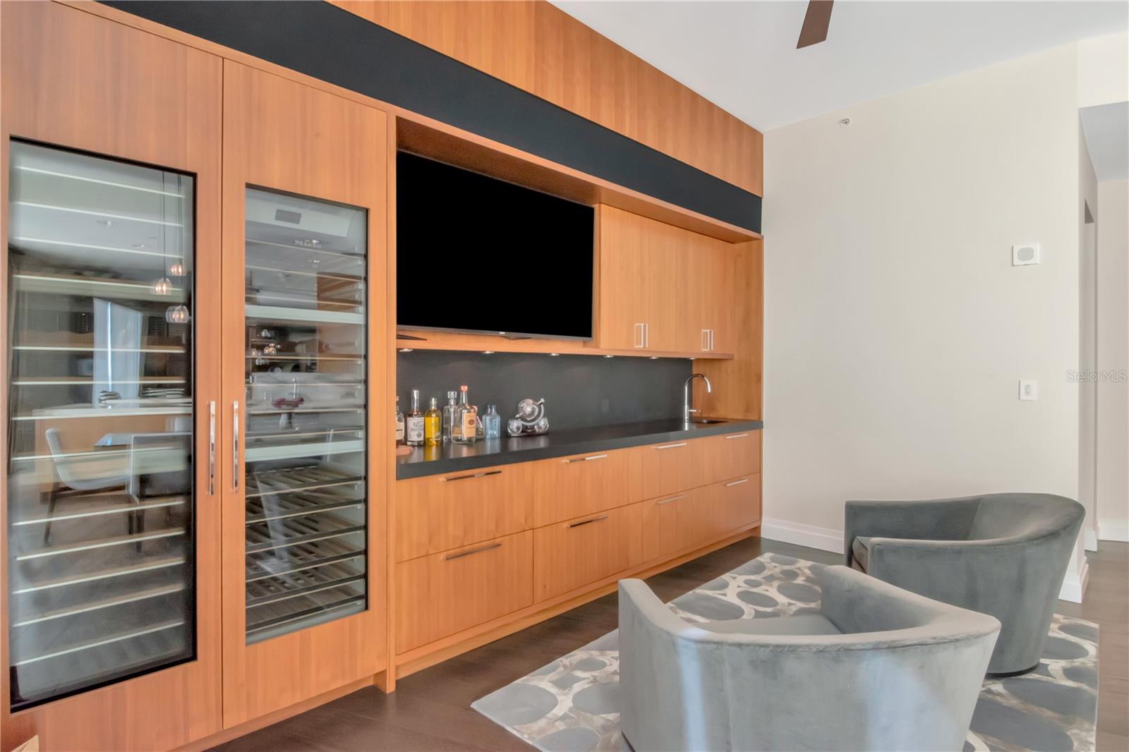 TB8472094 Property Photo