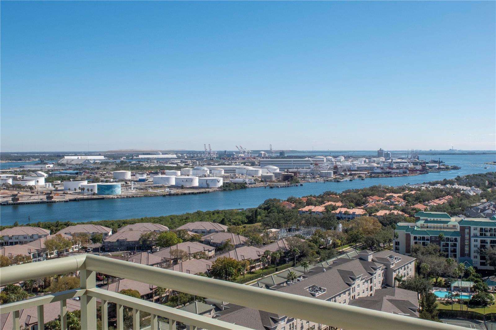 TB8472094 Property Photo