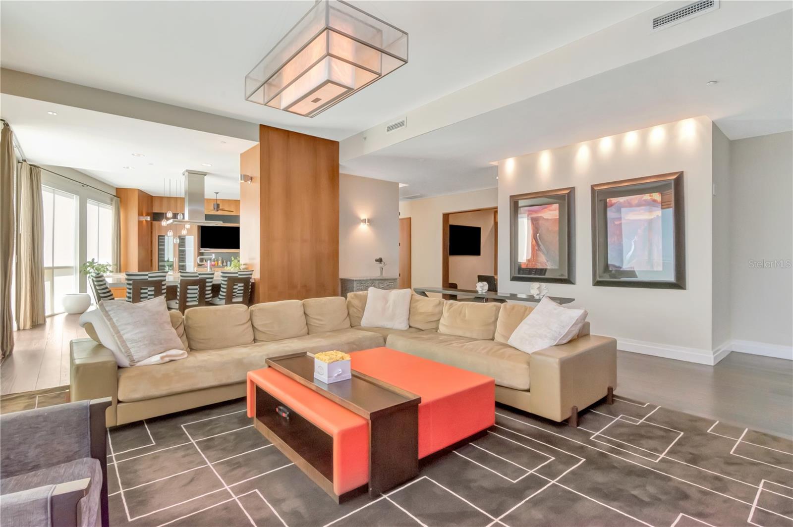 TB8472094 Property Photo