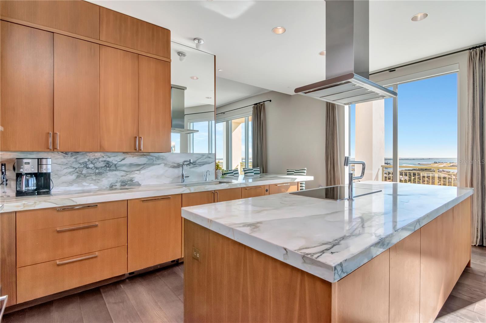 TB8472094 Property Photo