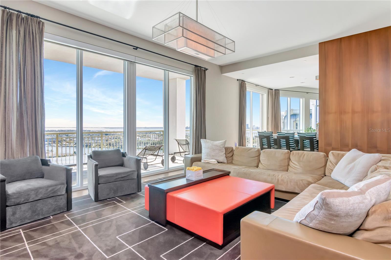 TB8472094 Property Photo