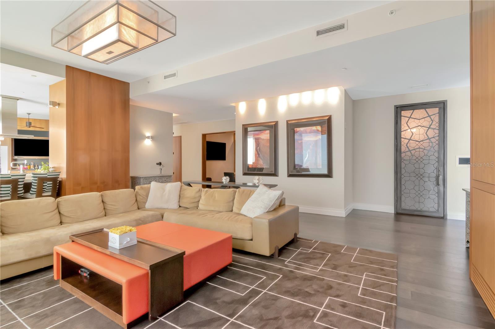 TB8472094 Property Photo