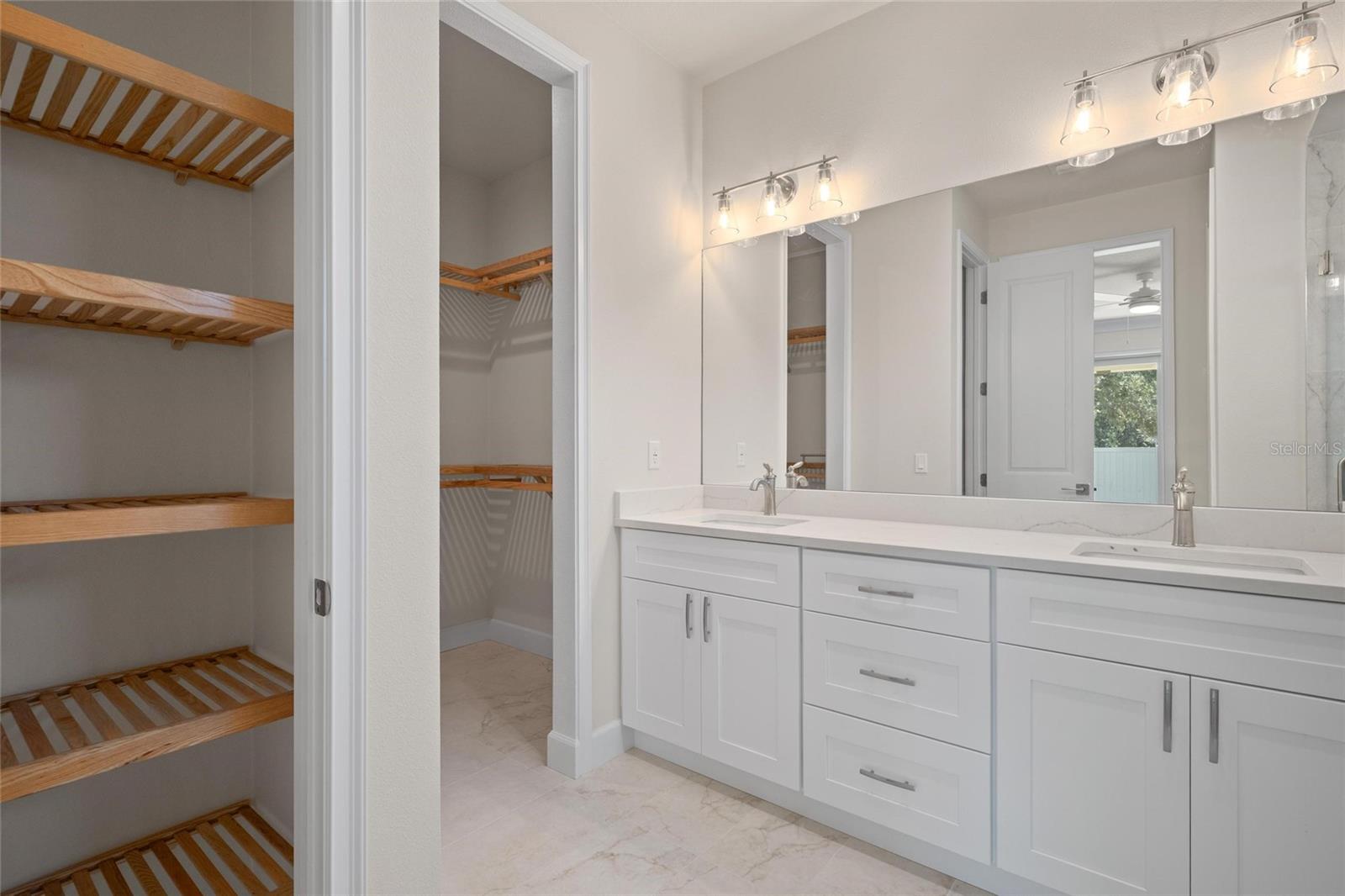 199 E LIVE OAK ST, TARPON SPRINGS, FL, 34689