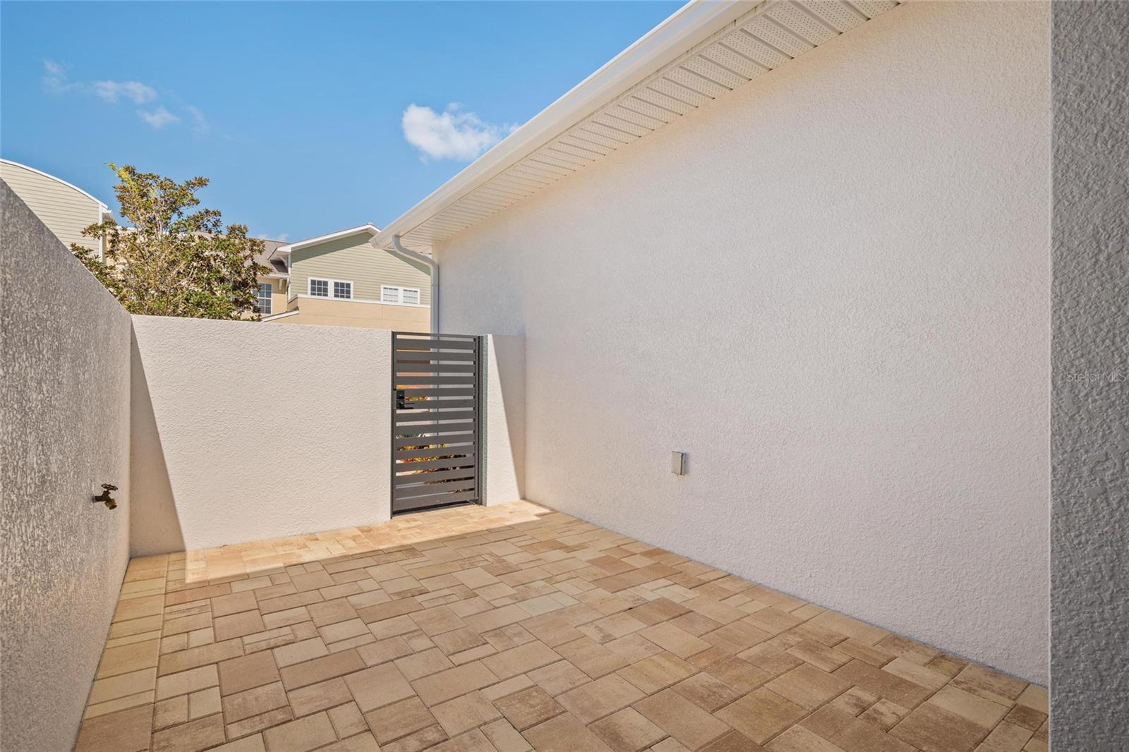 199 E LIVE OAK ST, TARPON SPRINGS, FL, 34689