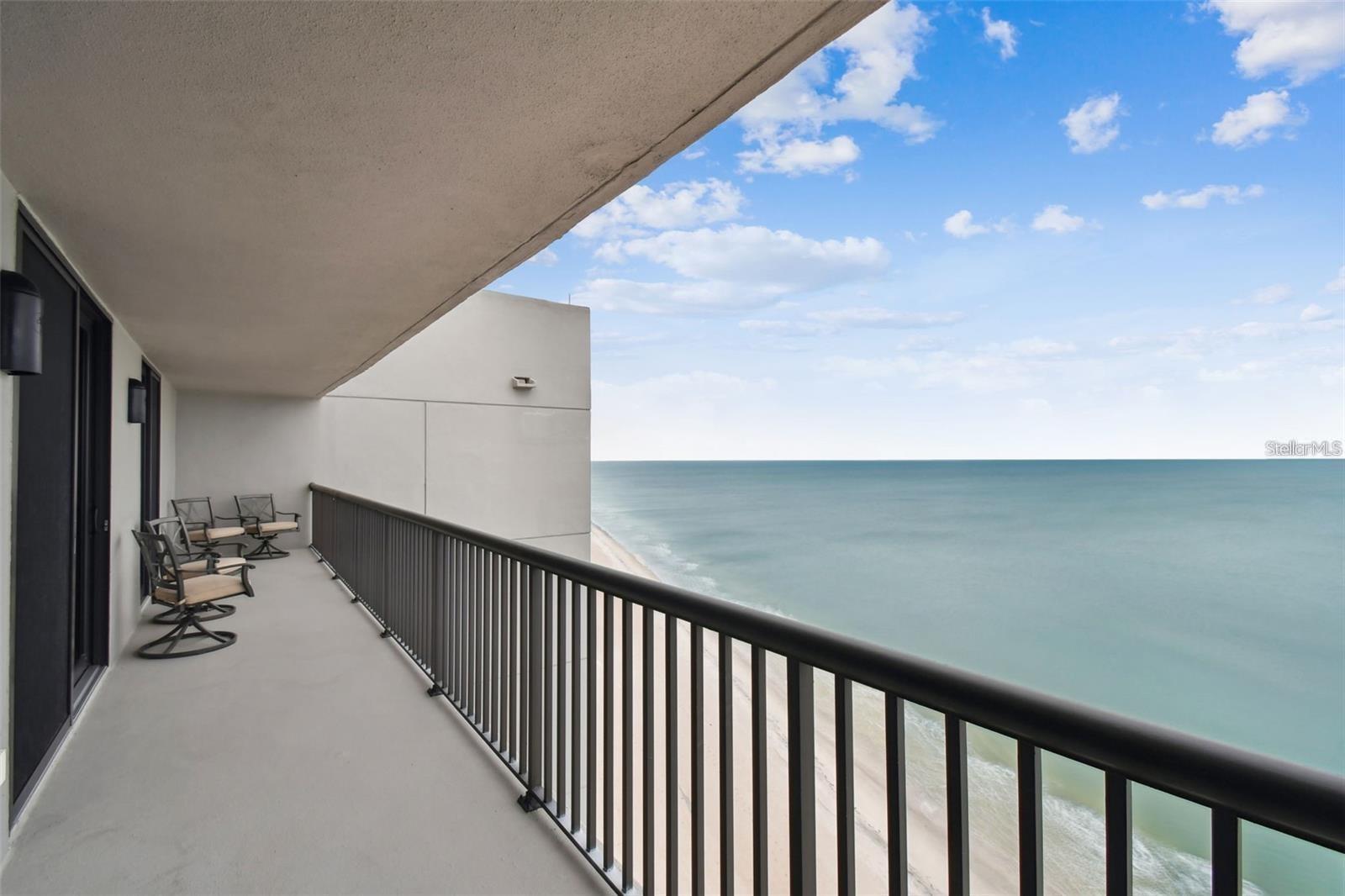 1660 GULF BLVD #PH1, CLEARWATER BEACH, FL, 33767
