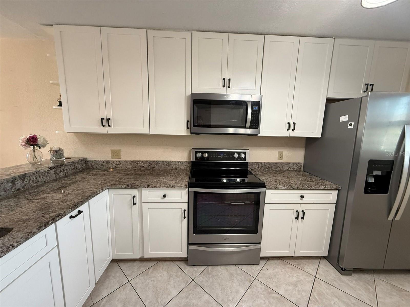 175 KINGS HWY #B8, PUNTA GORDA, FL, 33983