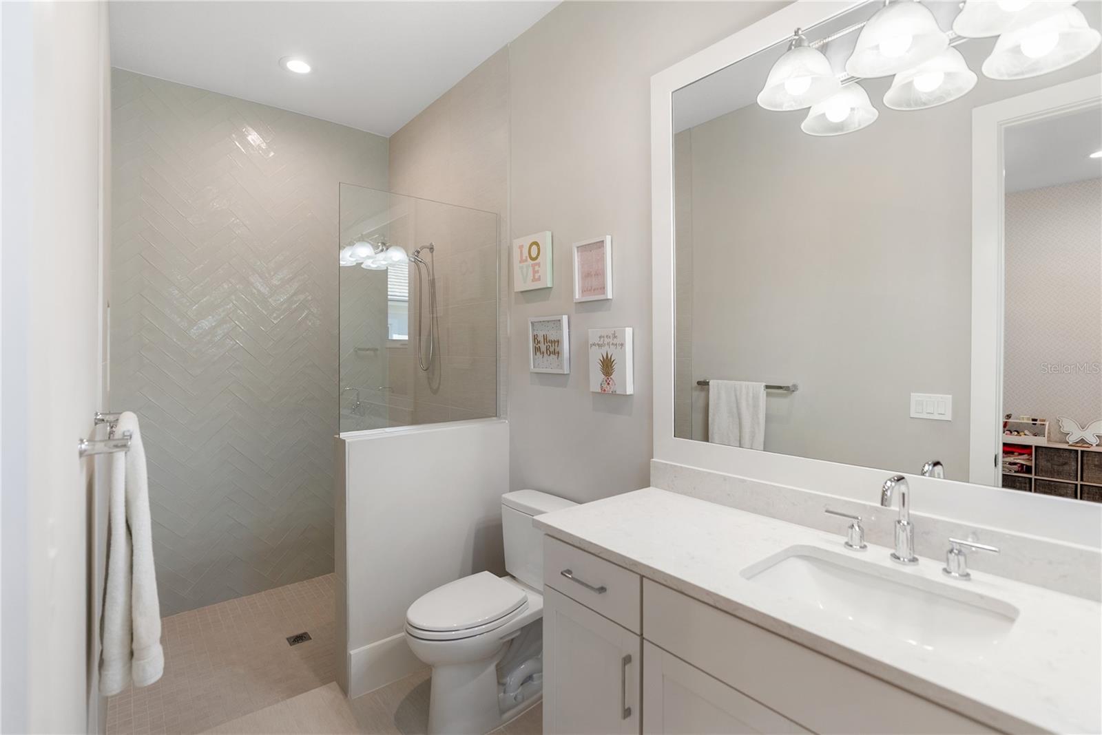 A4681091 Property Photo