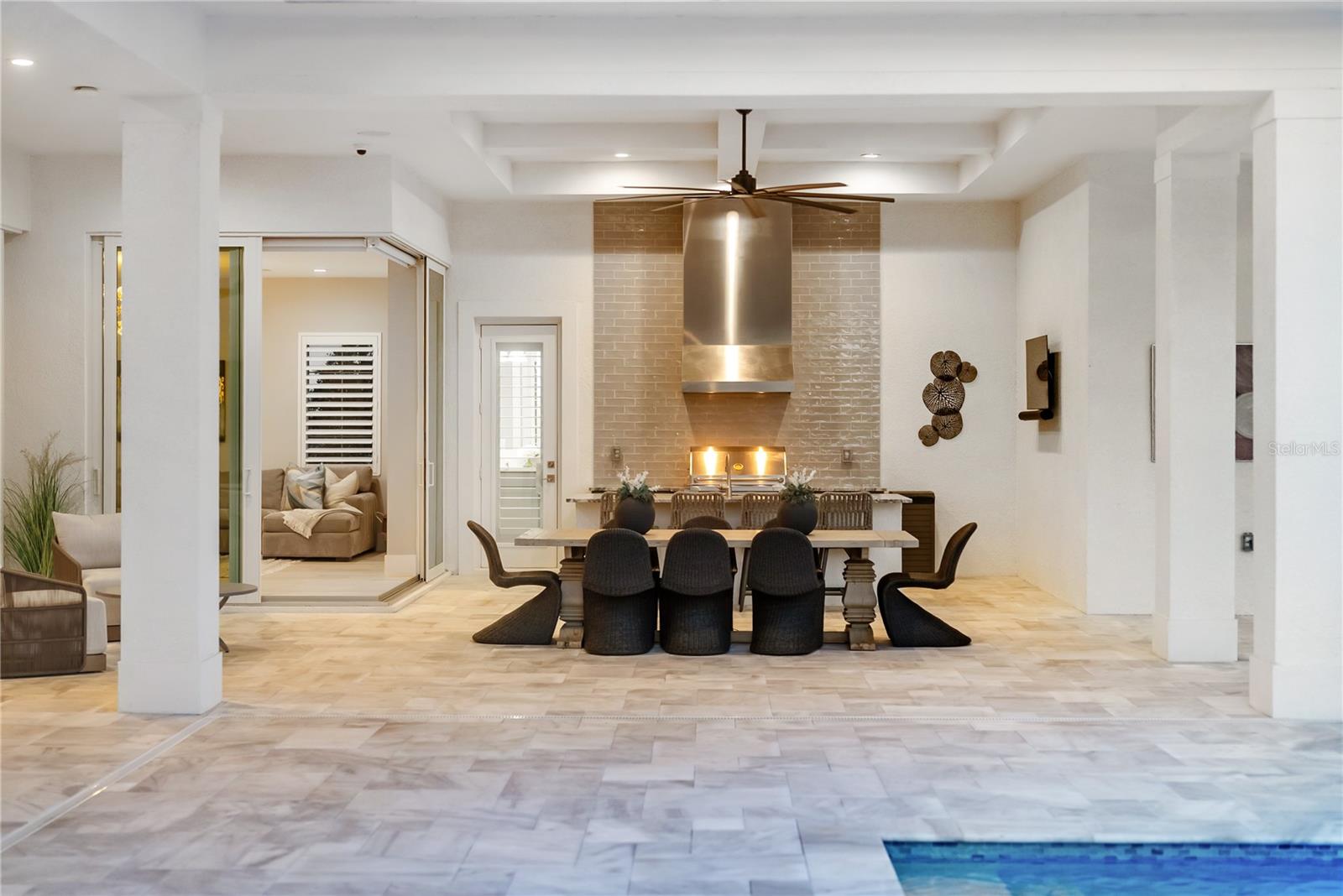 A4681091 Property Photo