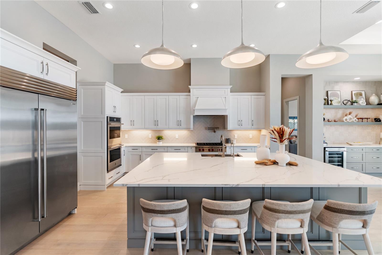 A4681091 Property Photo