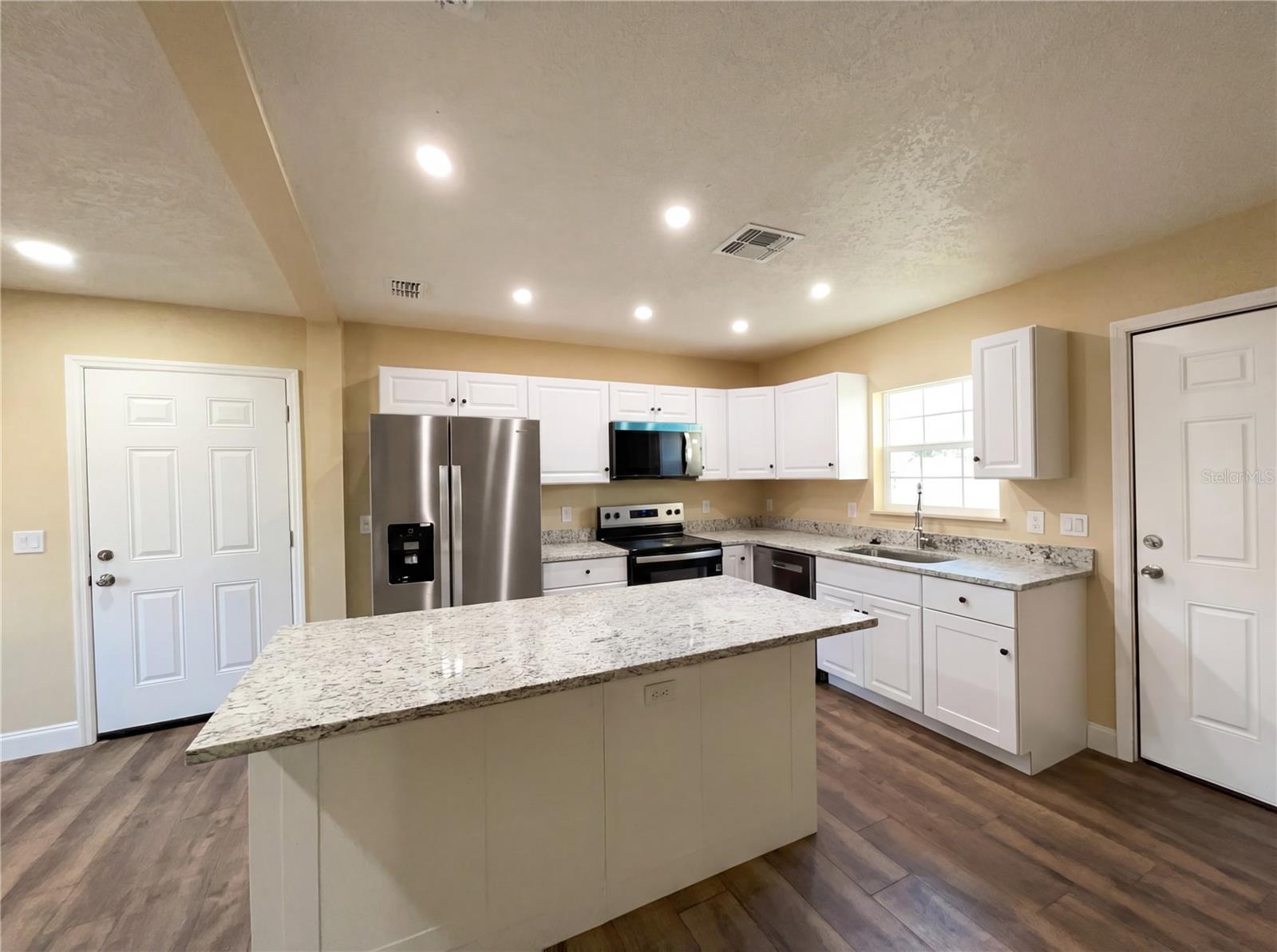 546 GIFFORD CT, DELTONA, FL, 32725