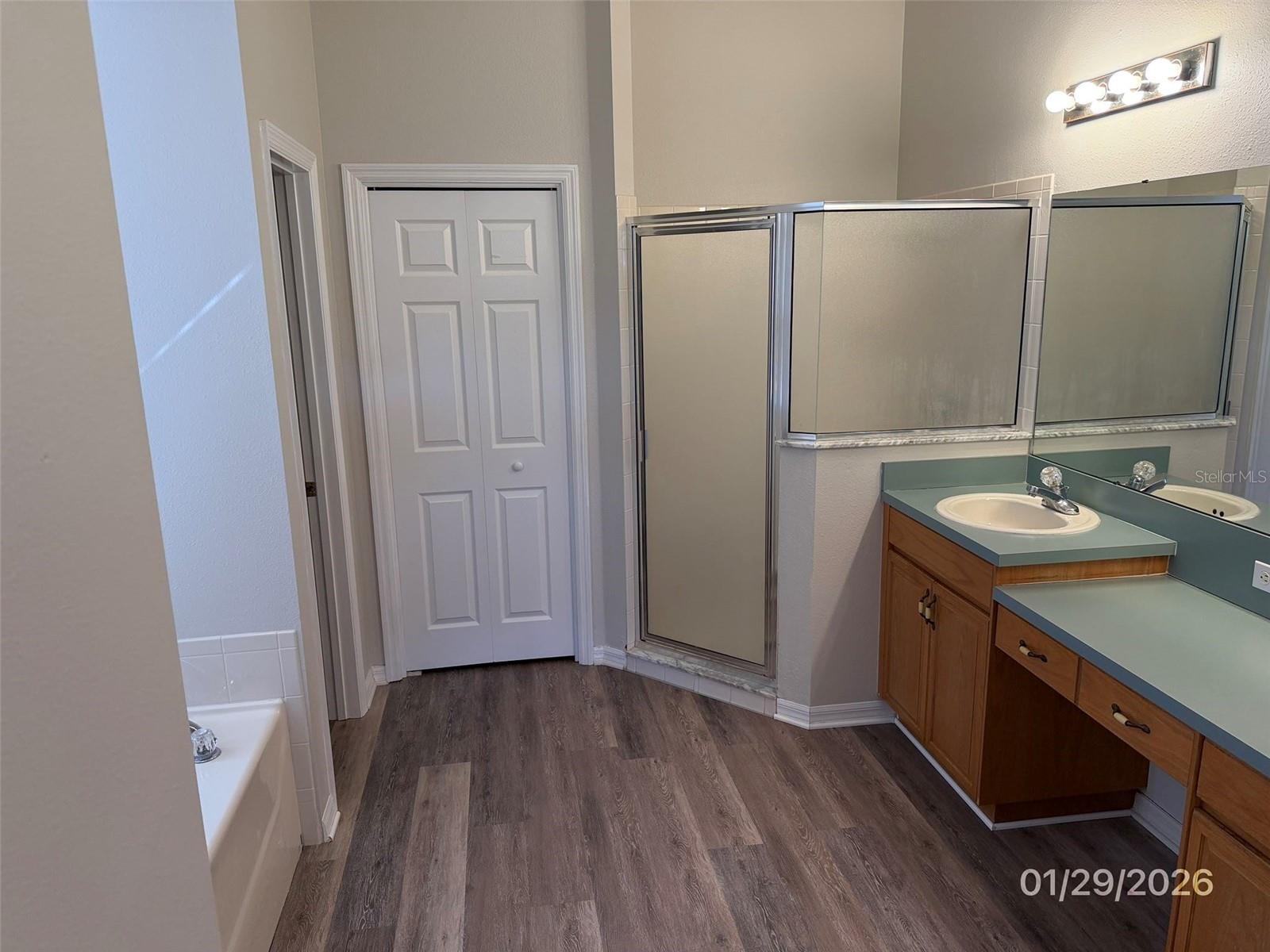 2611 VINEDALE AVE, VALRICO, FL, 33596