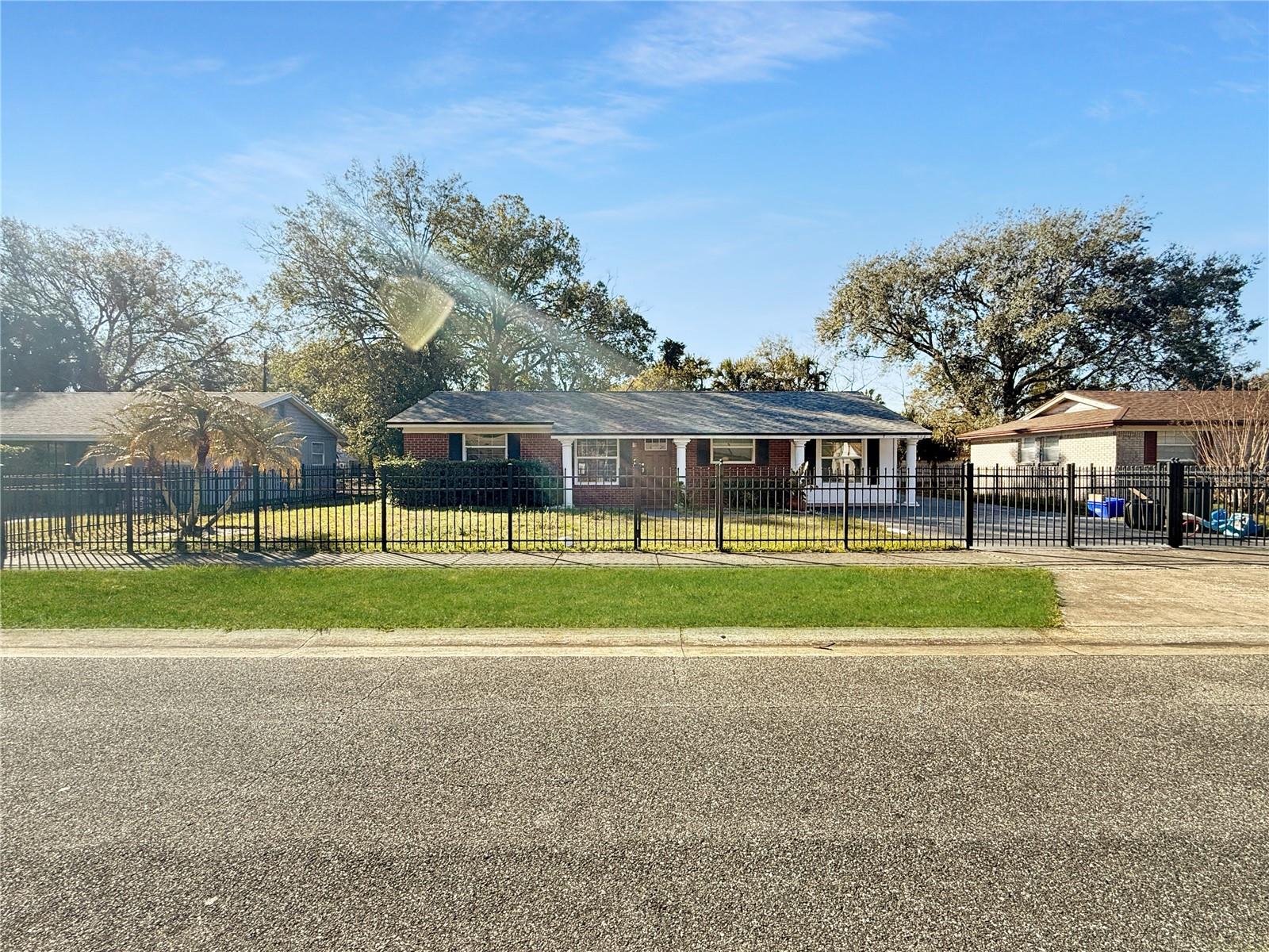 524 SAN LANTA CIR, SANFORD, FL, 32771