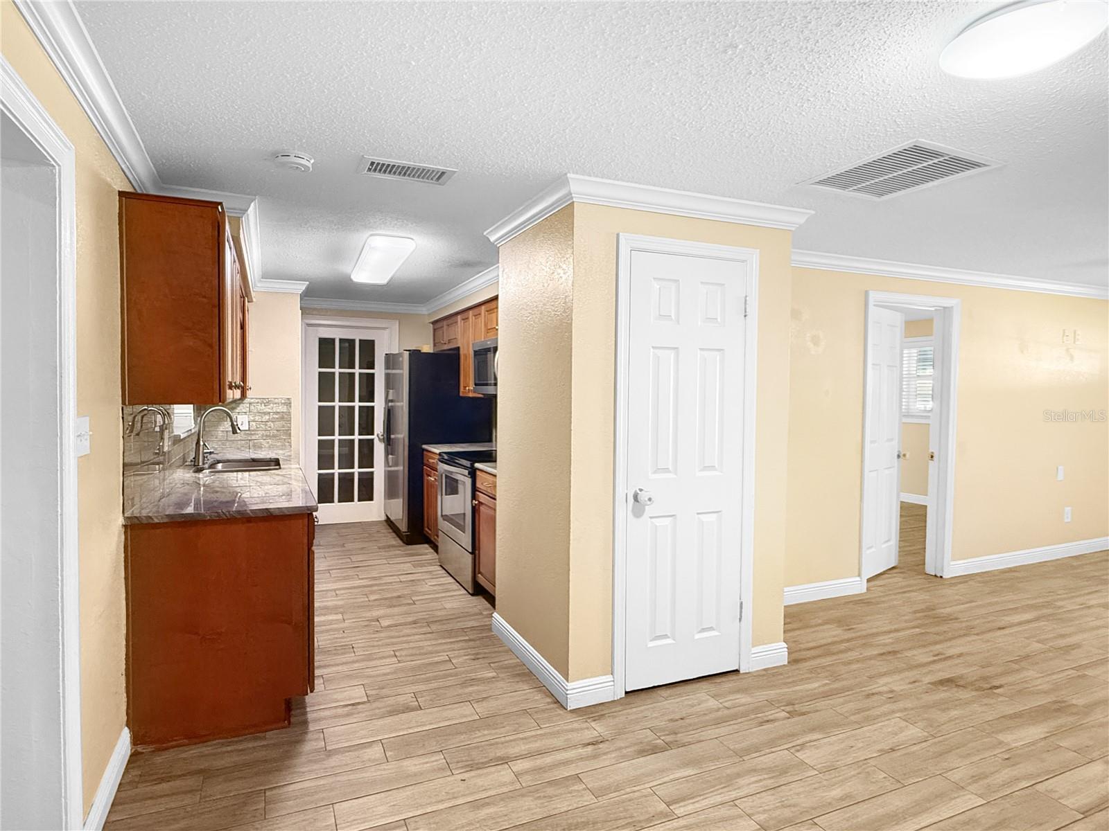 524 SAN LANTA CIR, SANFORD, FL, 32771