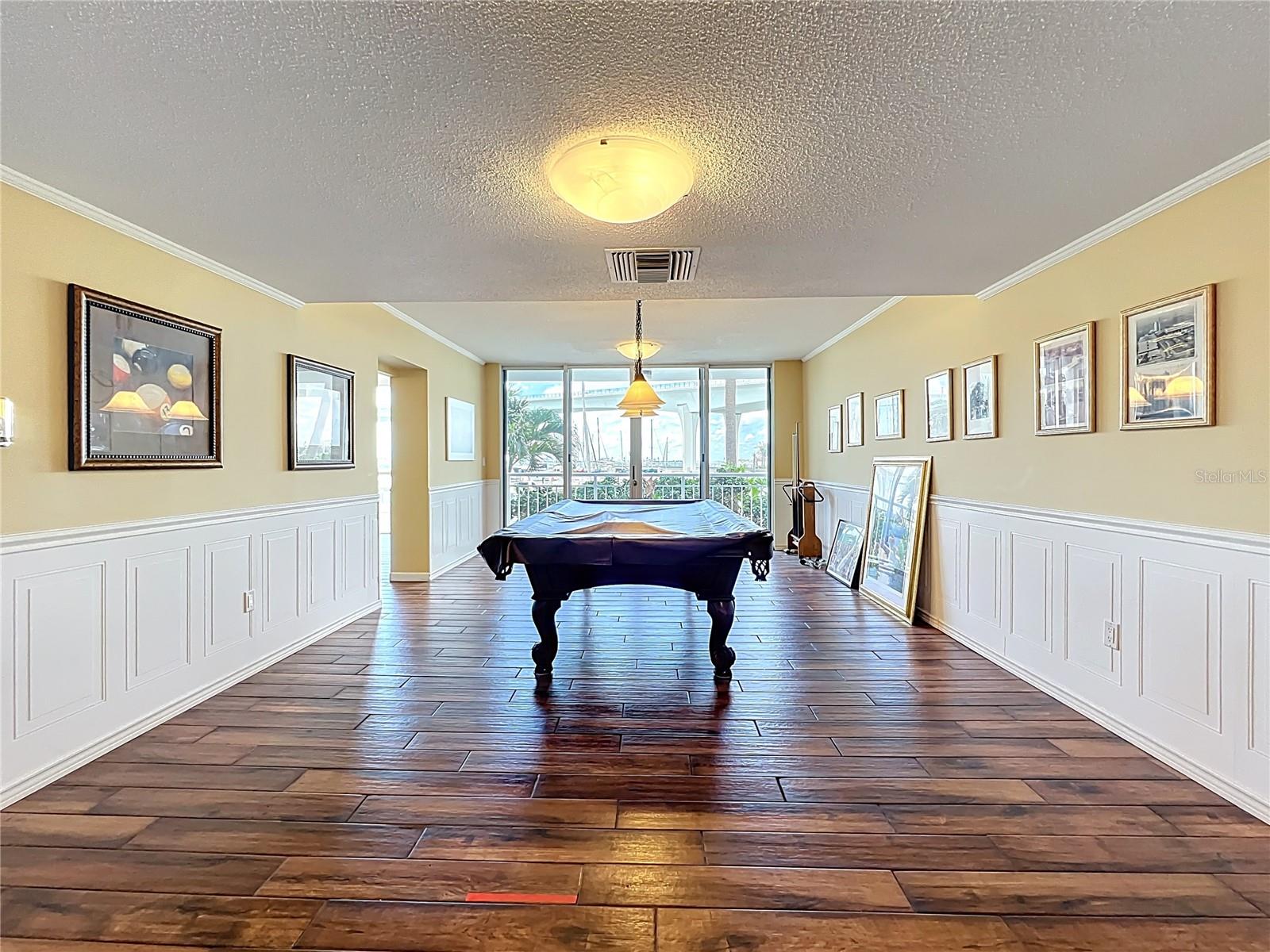 Monte Carlo Room - Billiards