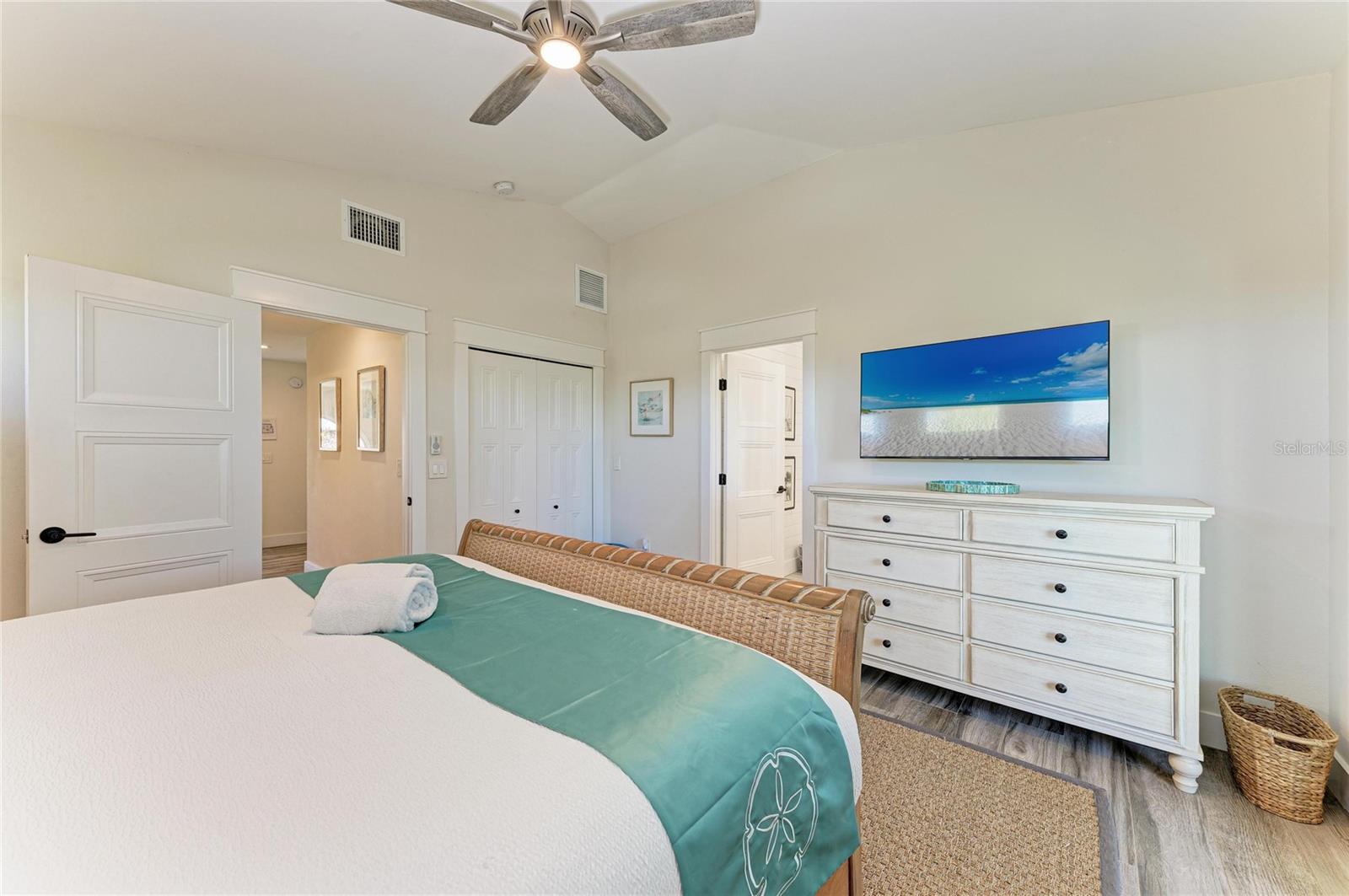 A4681095 Property Photo